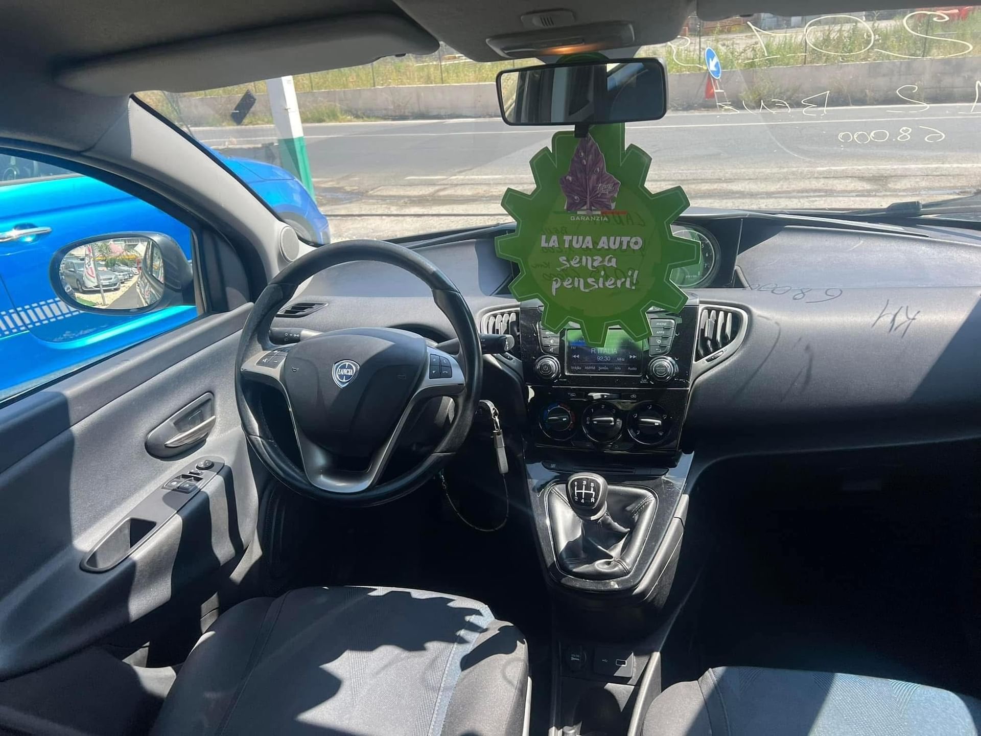 Lancia Ypsilon