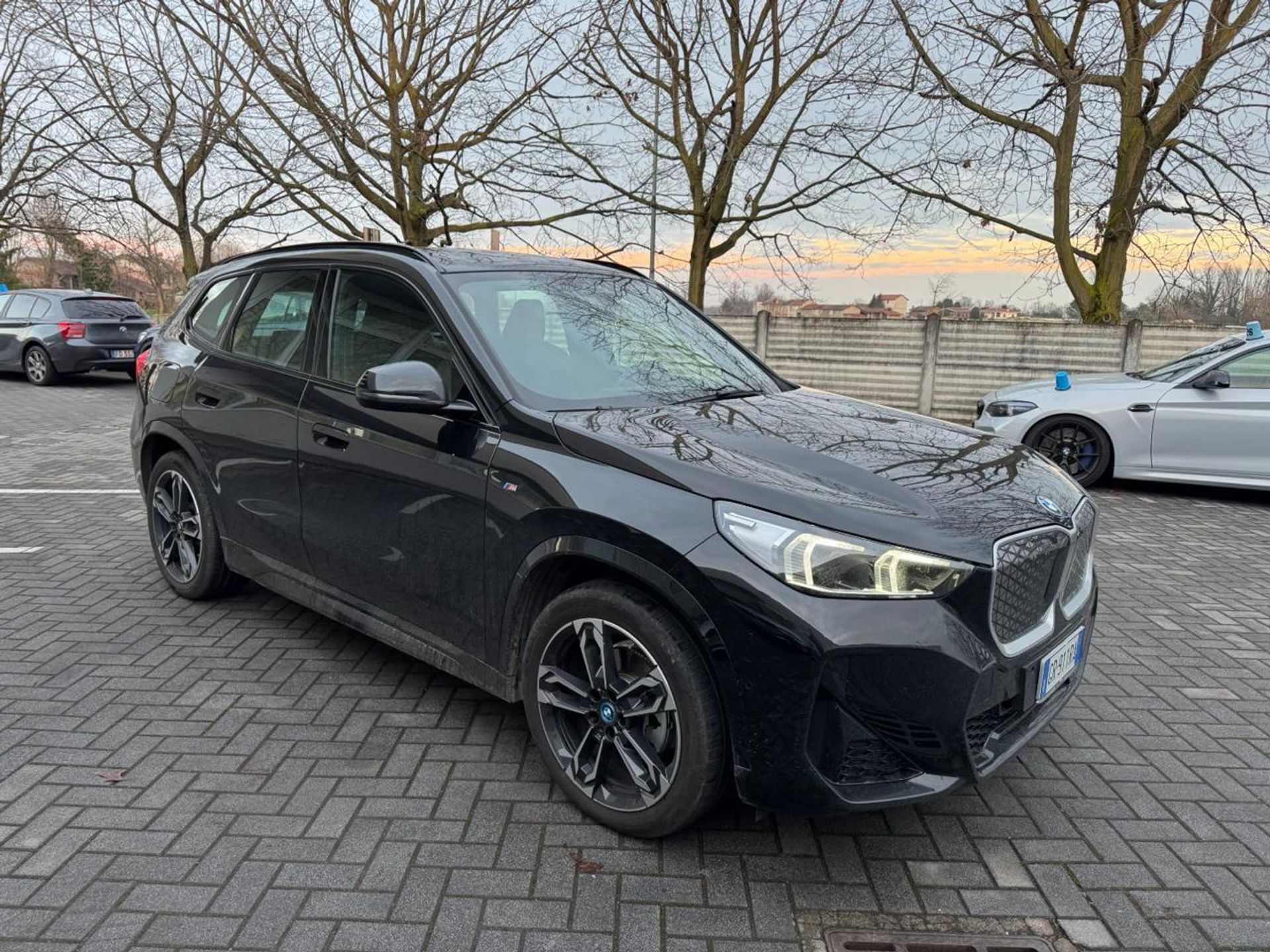 BMW iX1