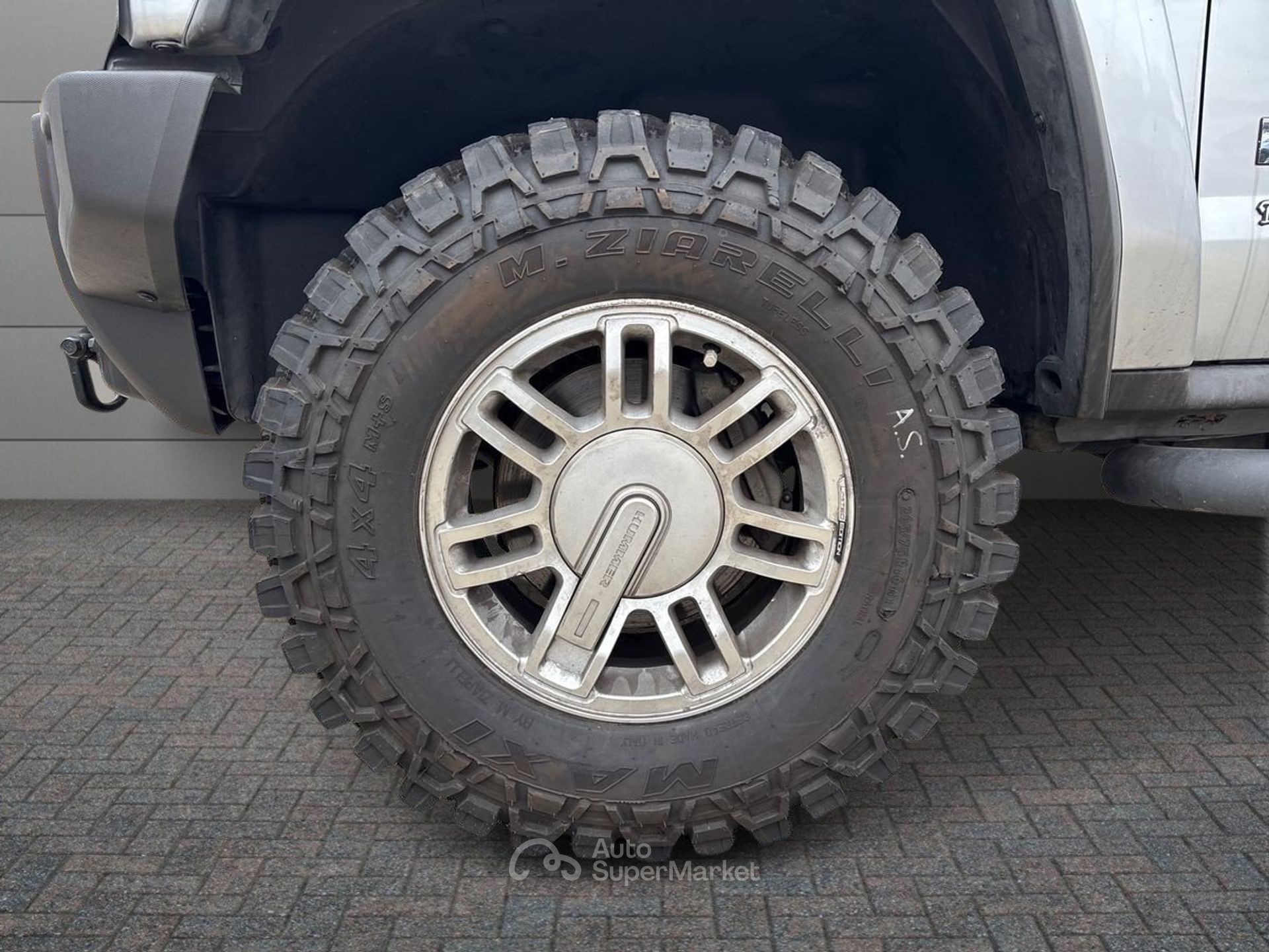 Hummer H3