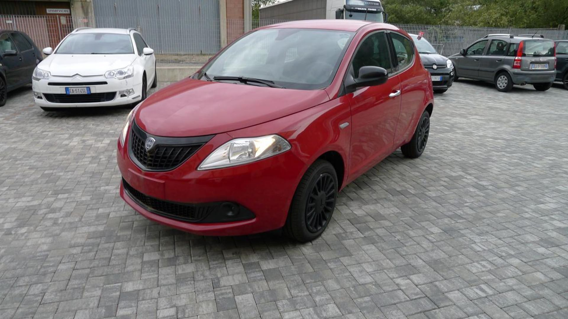 Lancia Ypsilon