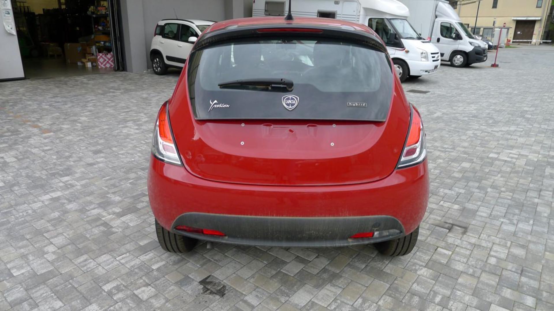 Lancia Ypsilon
