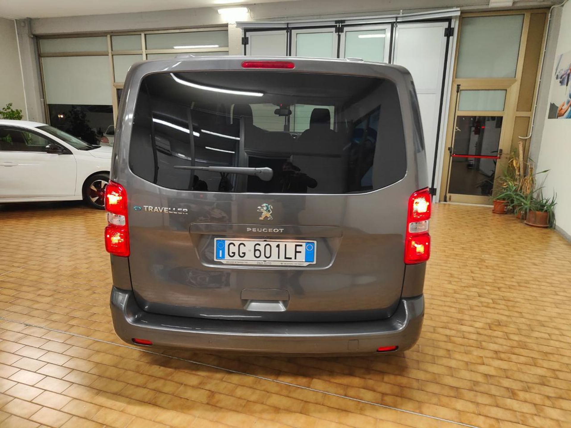 Peugeot Traveller