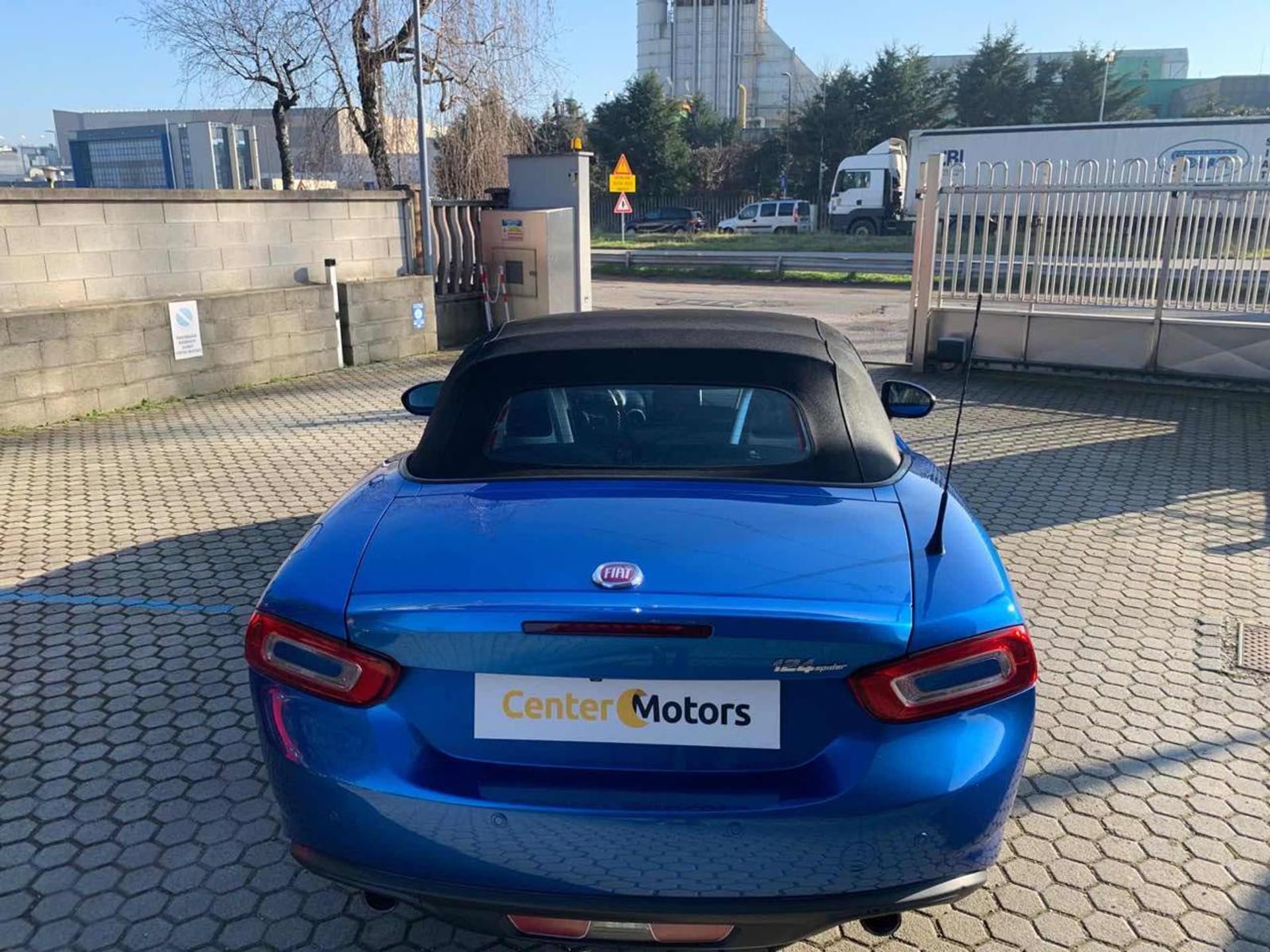 Fiat 124 spider