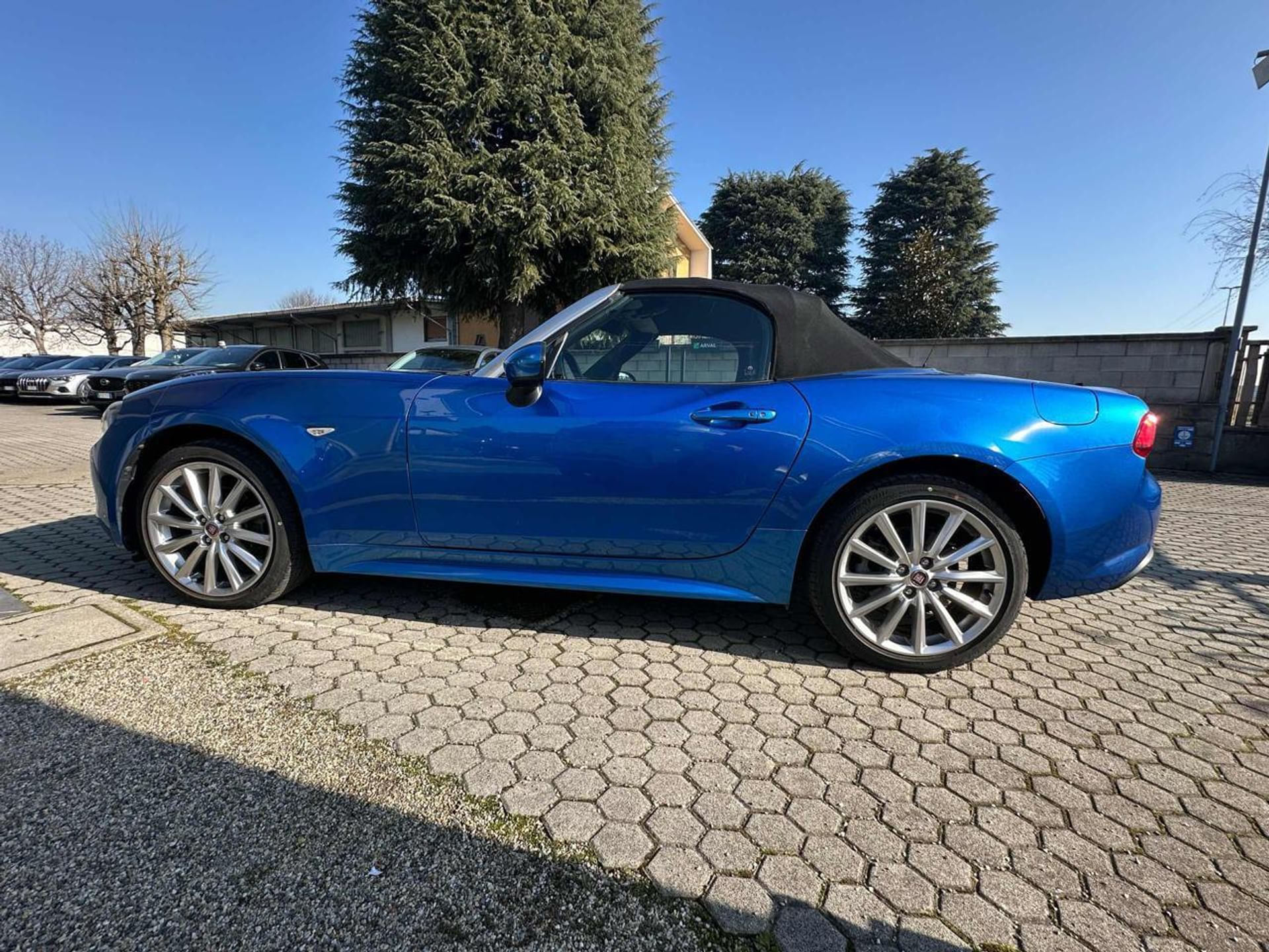 Fiat 124 spider