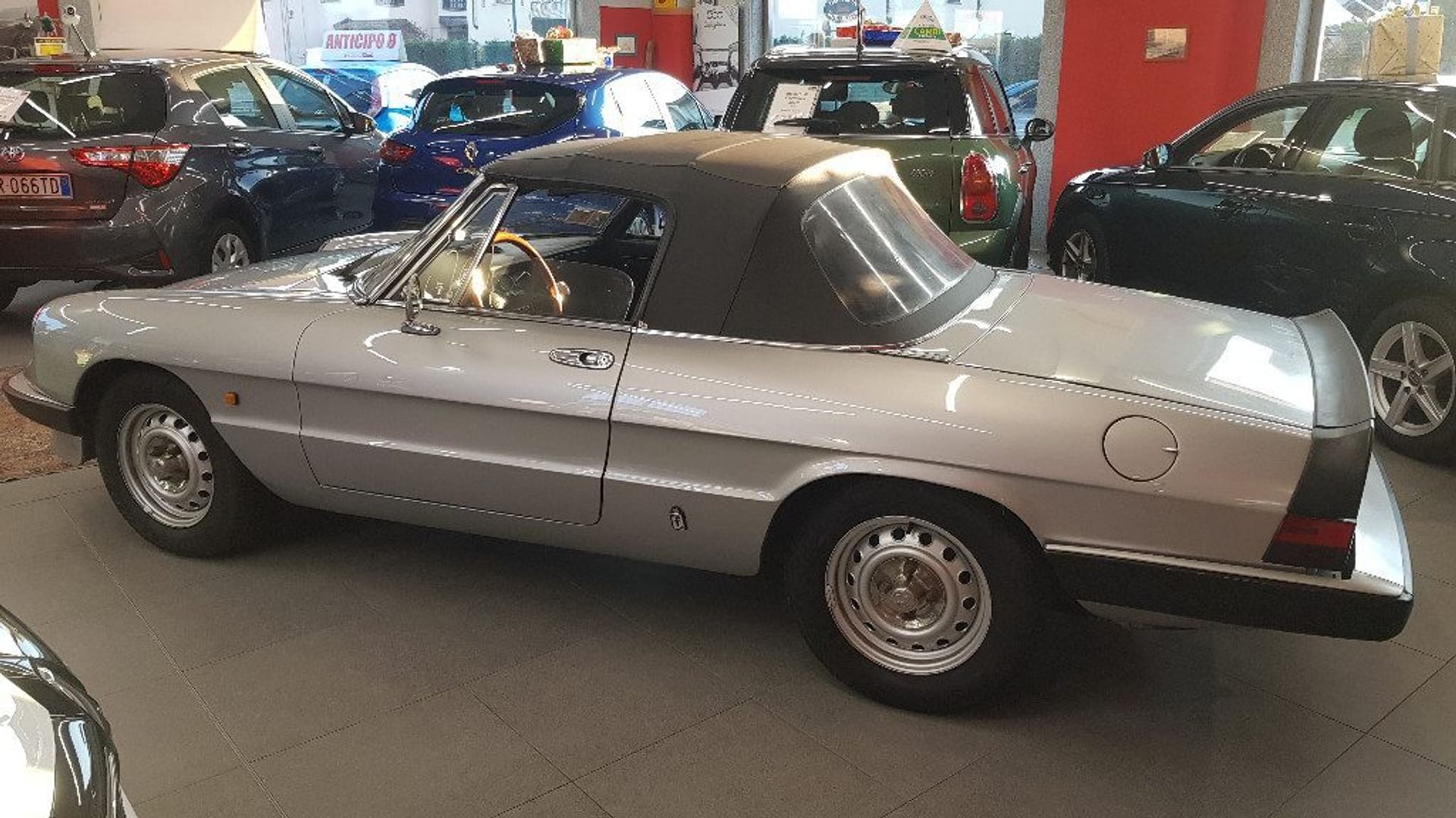 Alfa Romeo Spider