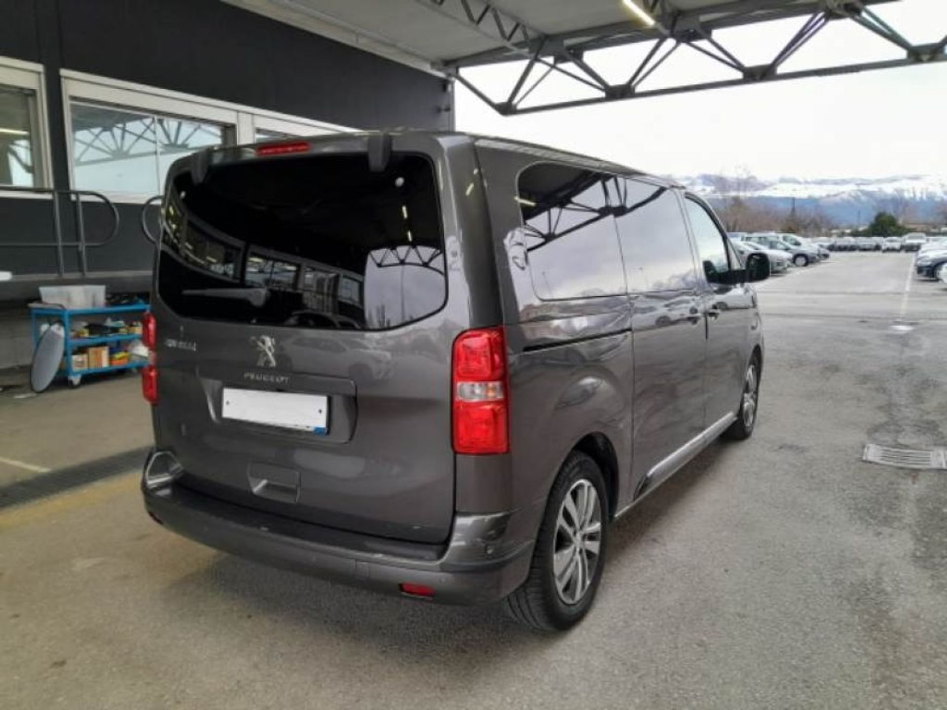 Peugeot Traveller