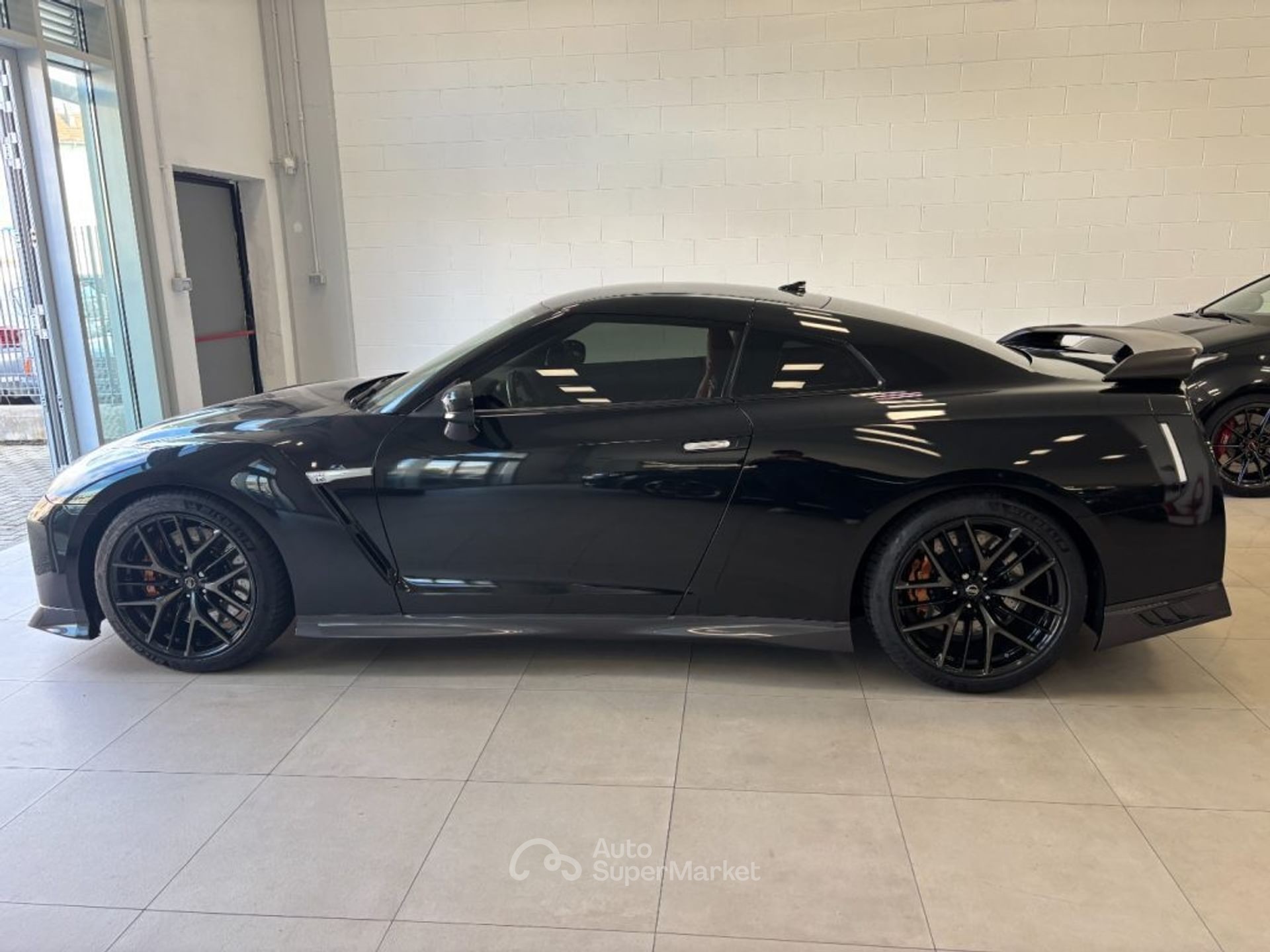 Nissan GT-R