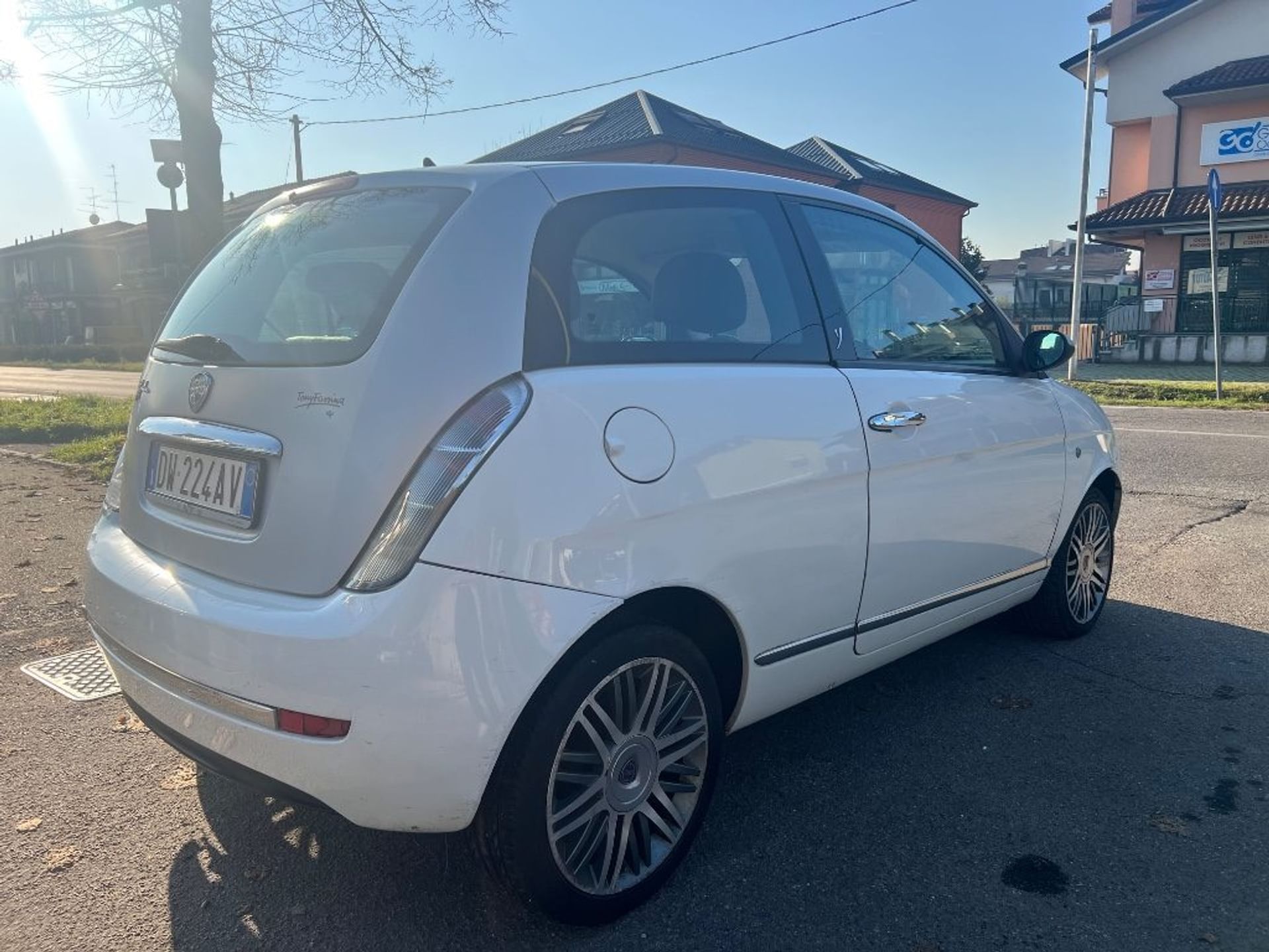 Lancia Ypsilon