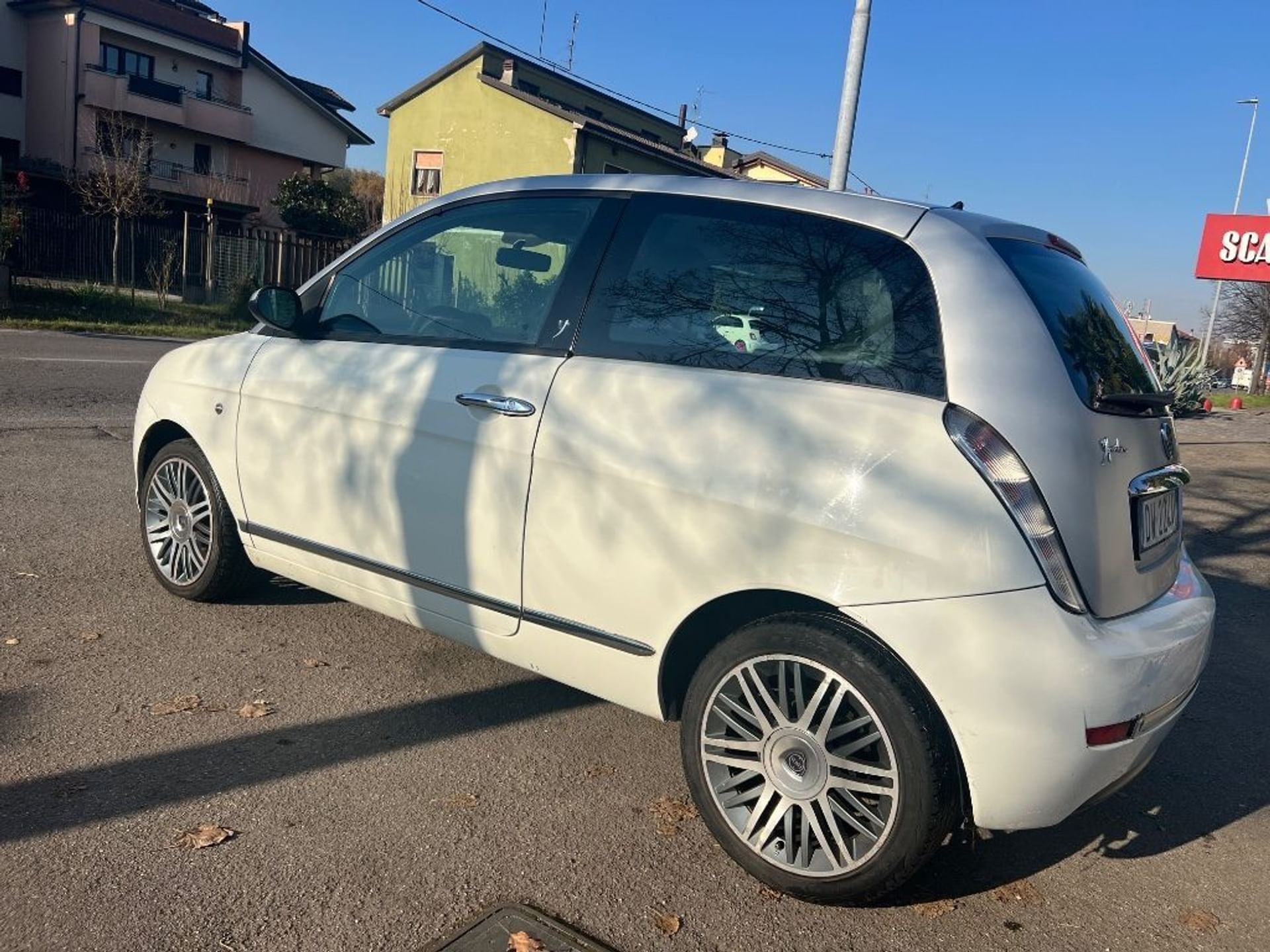 Lancia Ypsilon