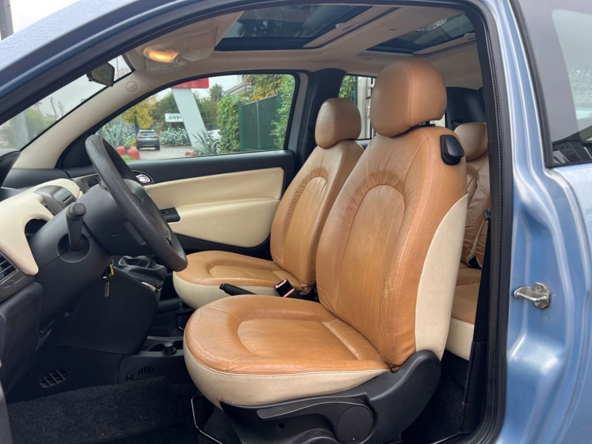 Lancia Ypsilon