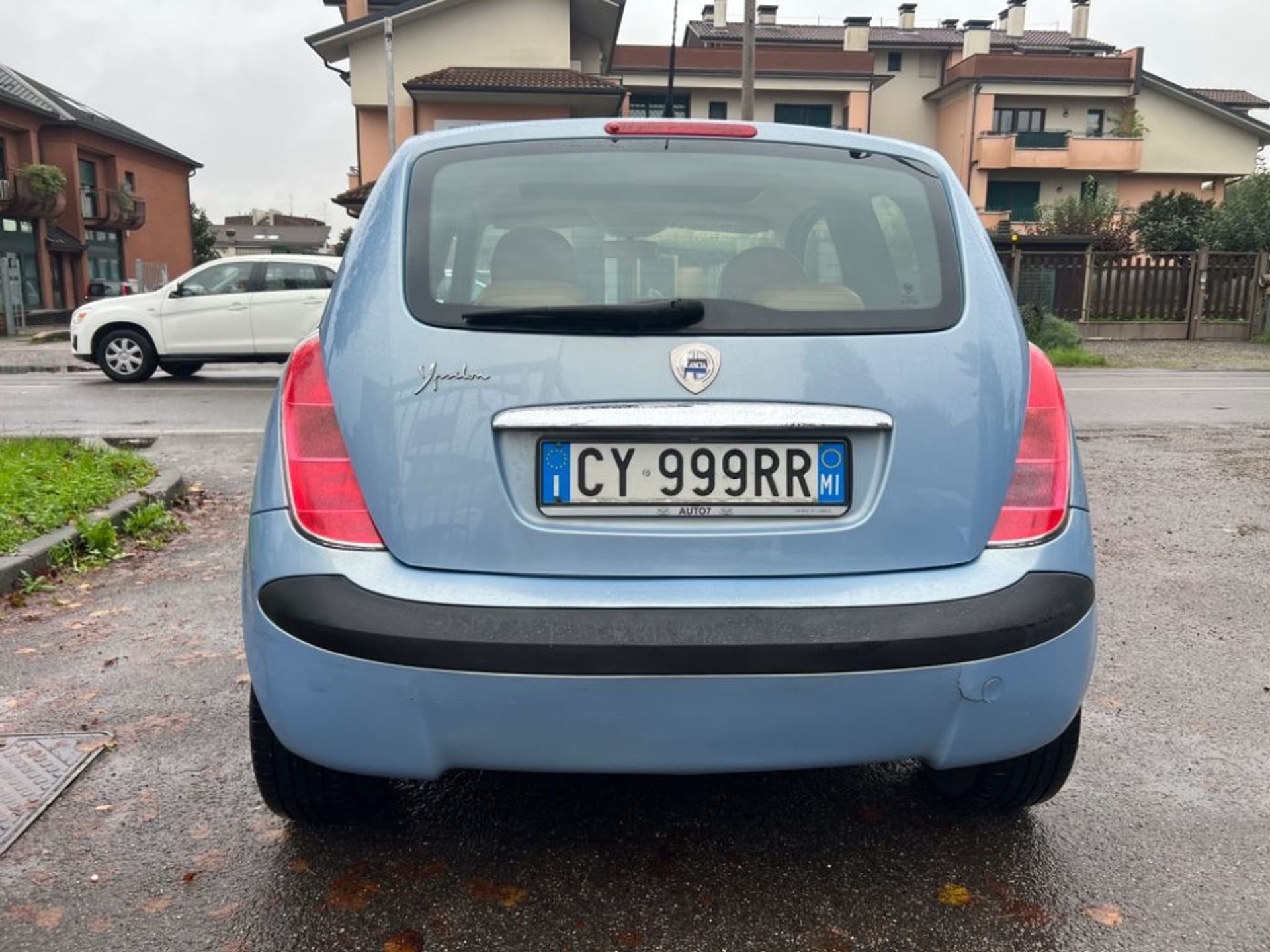 Lancia Ypsilon
