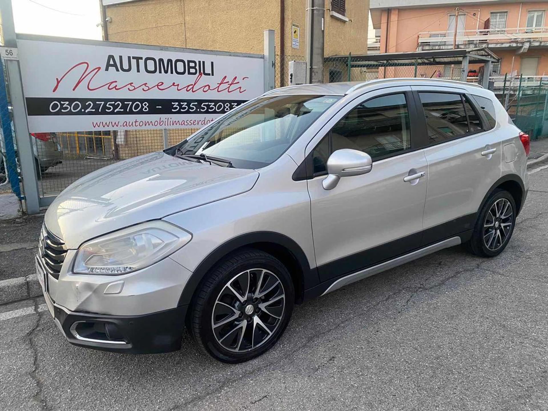 Suzuki S-Cross
