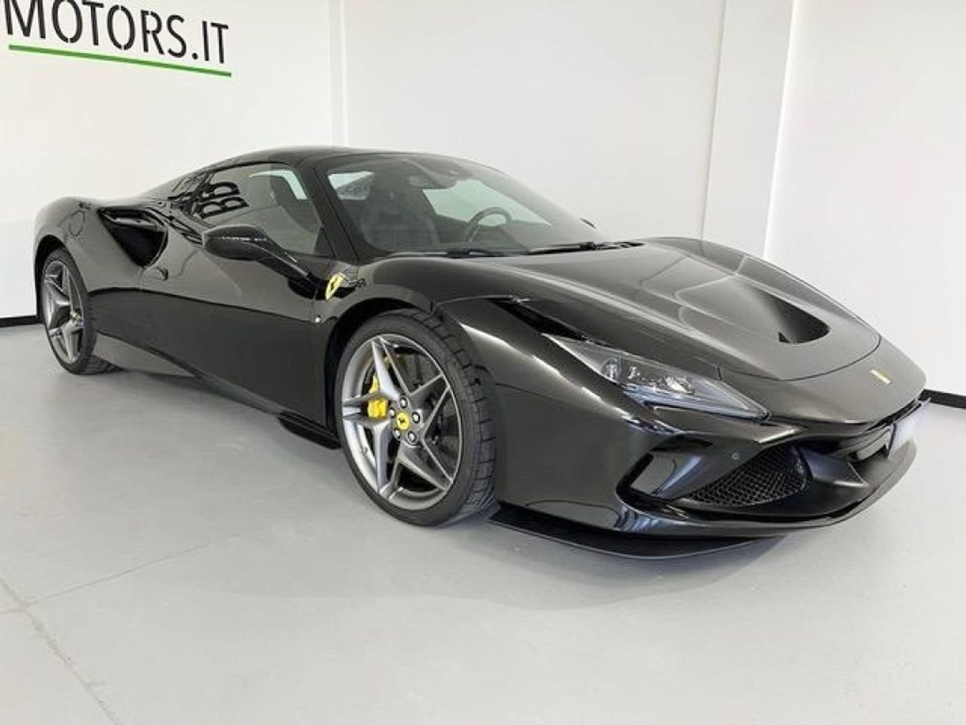 Ferrari F8