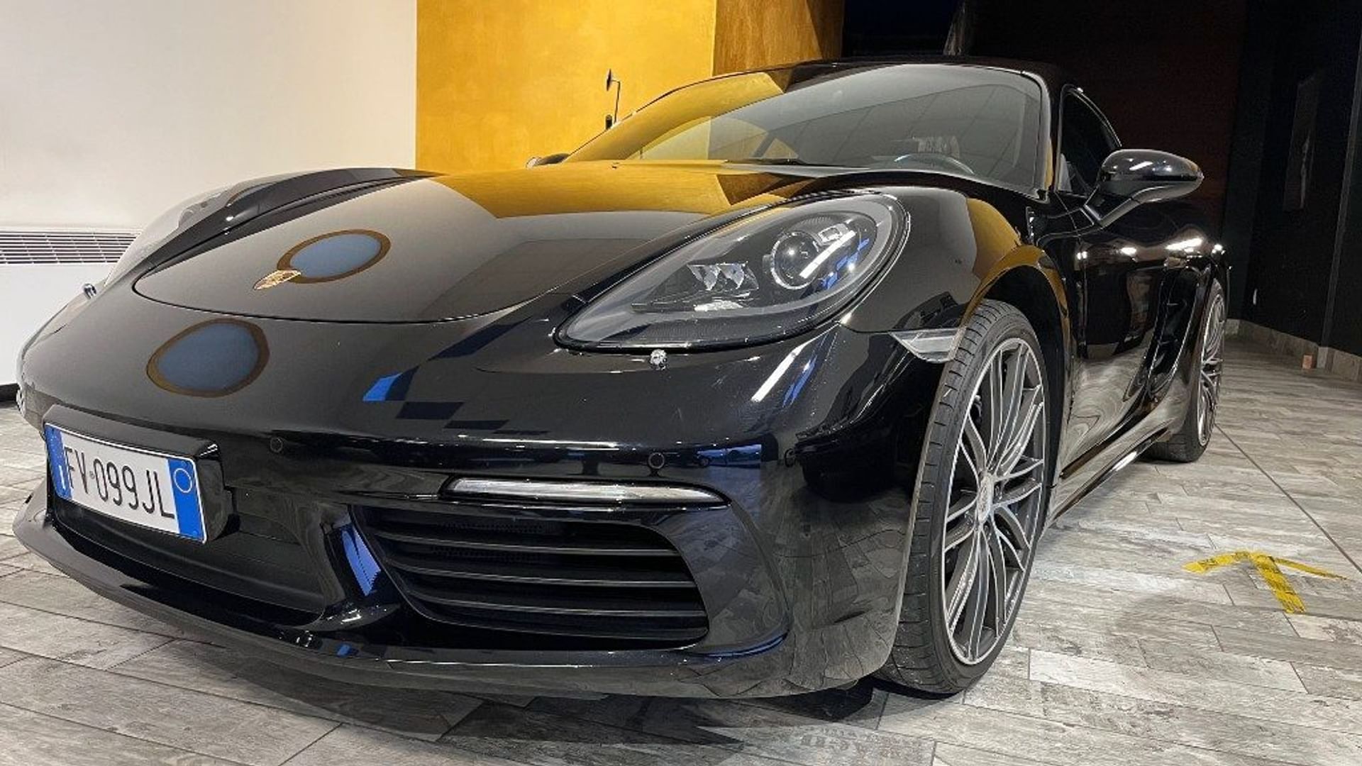 Porsche 718