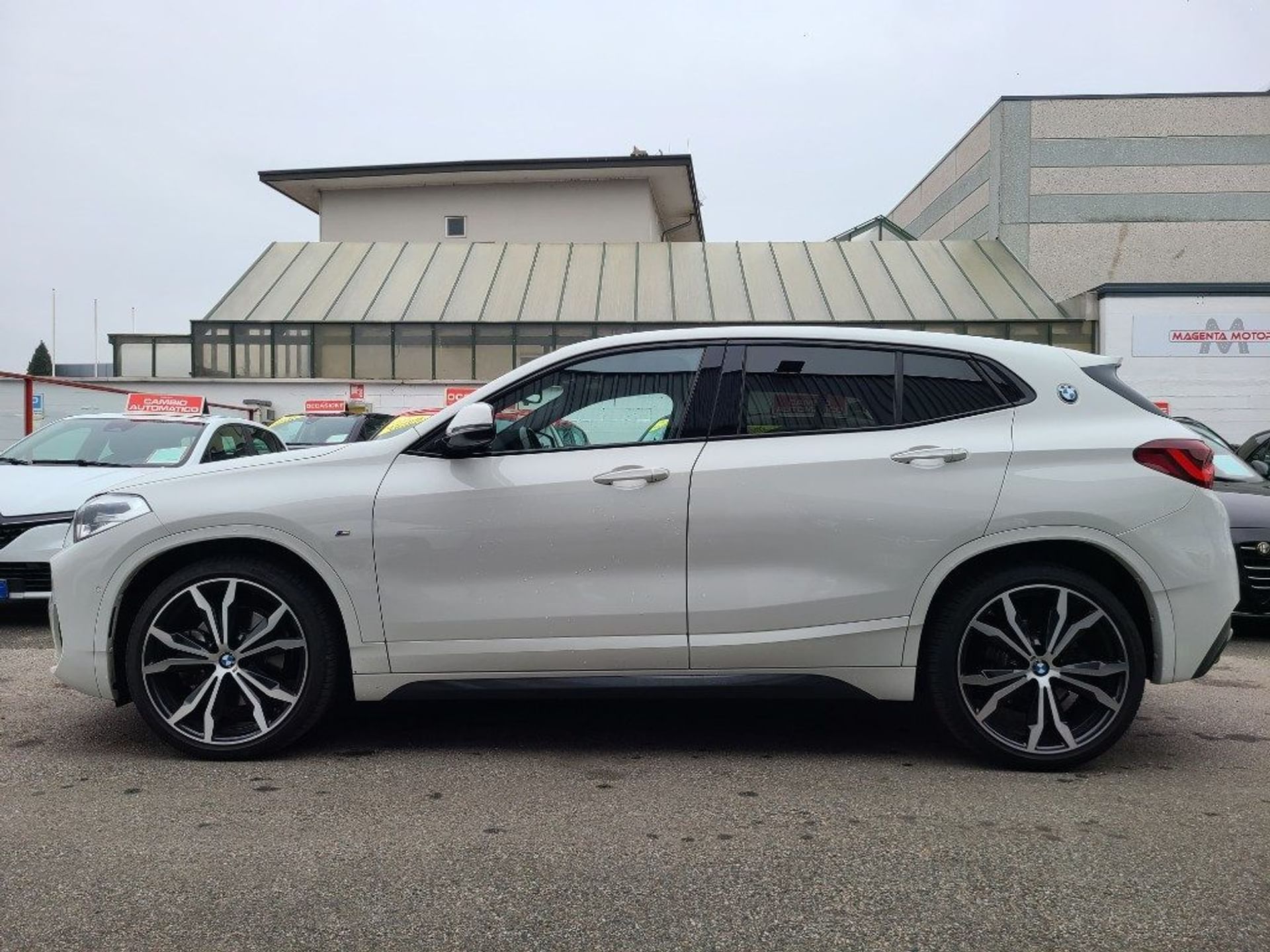 BMW X2
