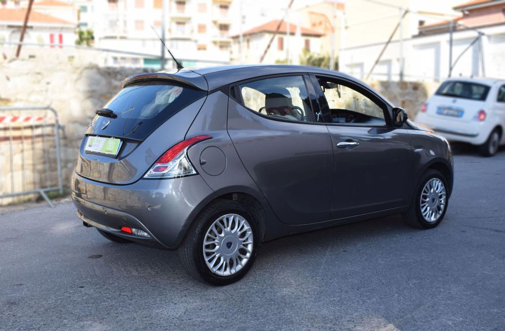 Lancia Ypsilon