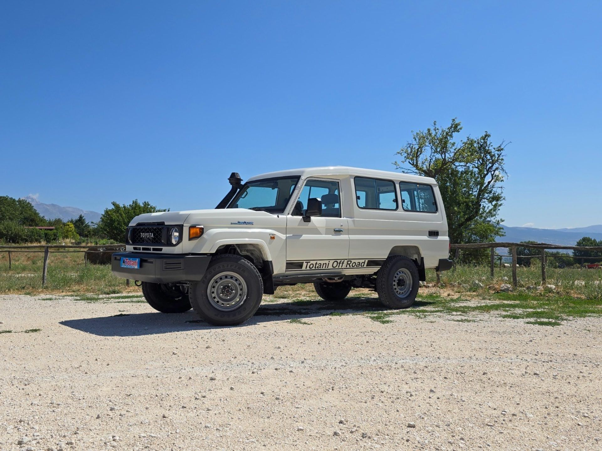 Toyota Land Cruiser