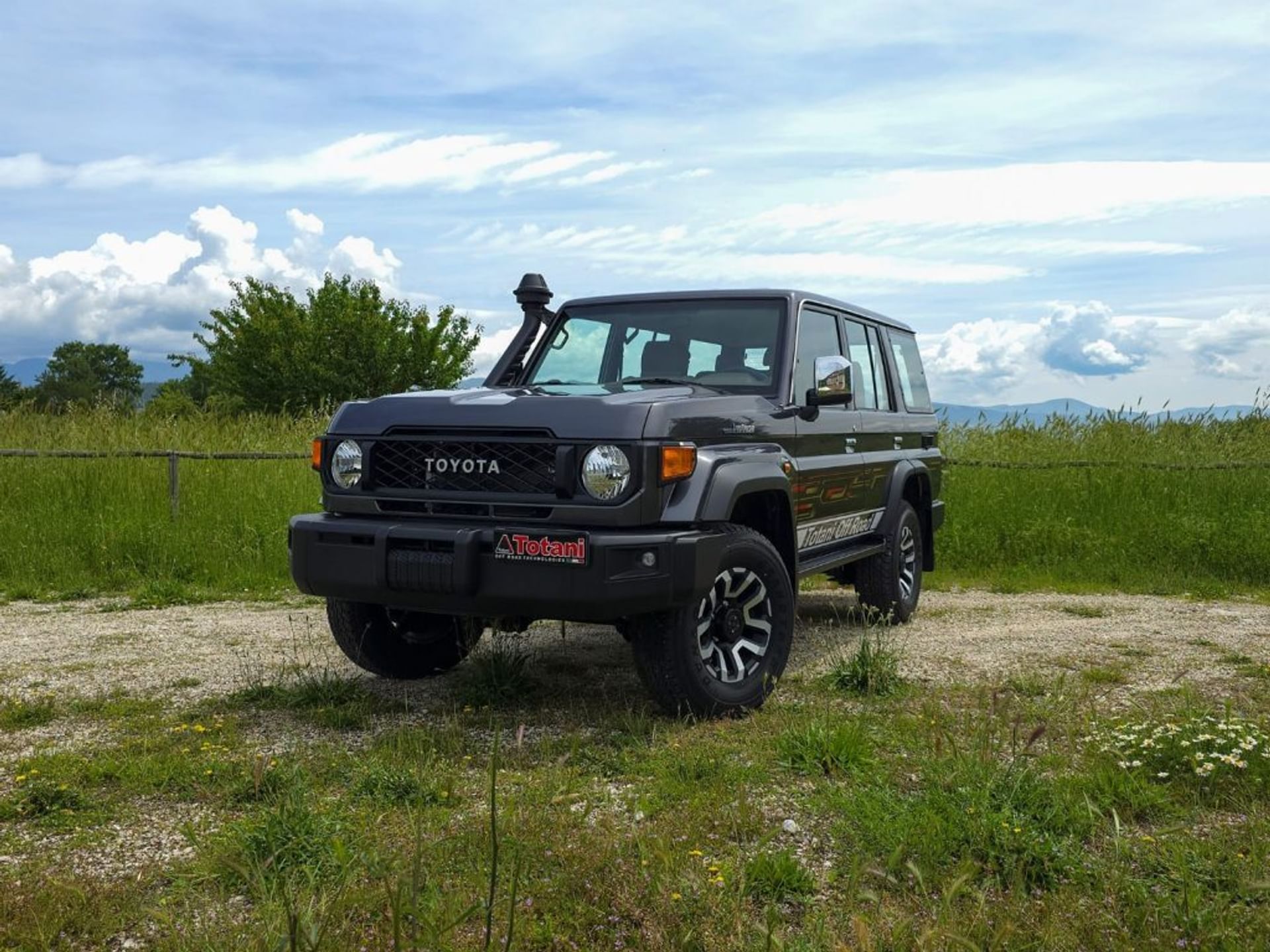 Toyota Land Cruiser
