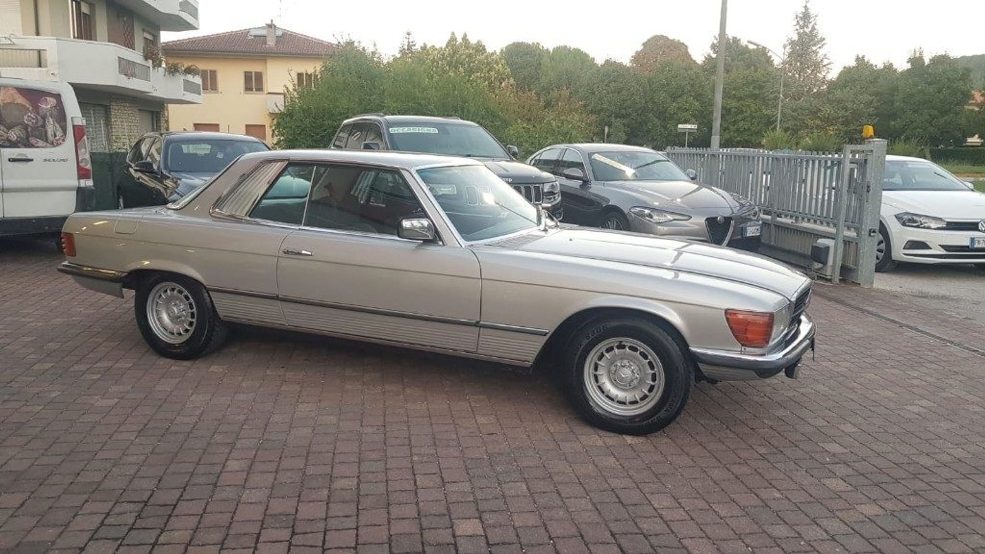 Mercedes-Benz SL