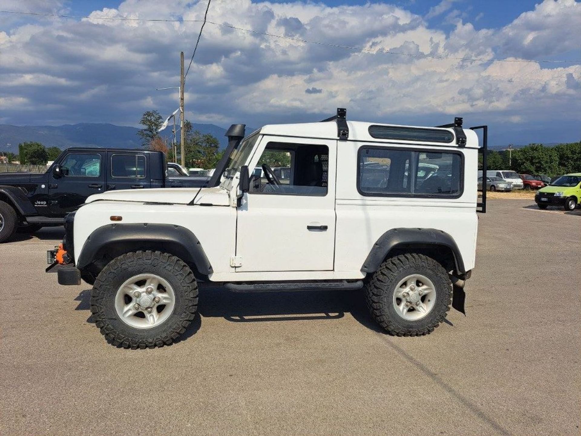 Land Rover Defender