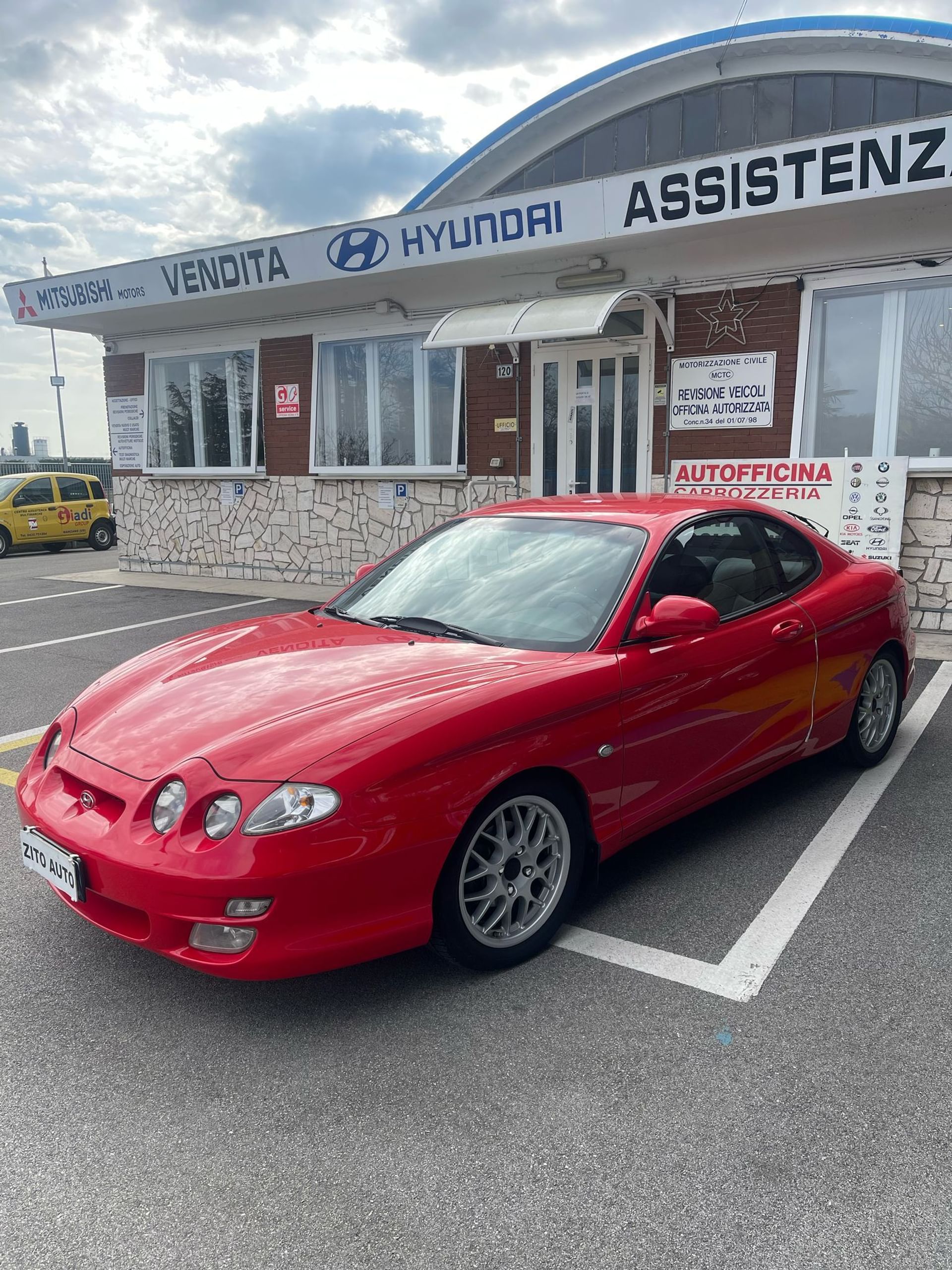 Hyundai Coupe