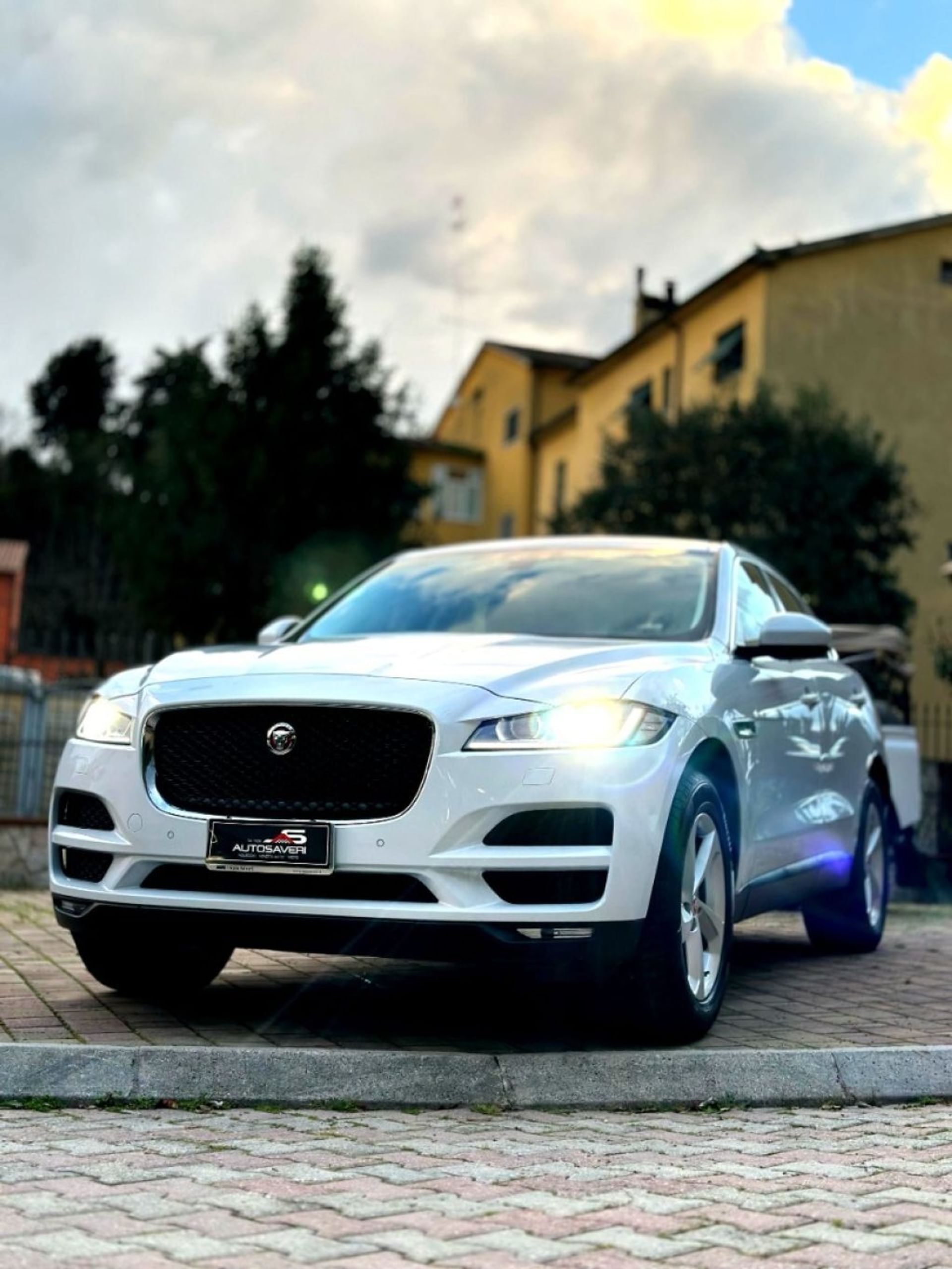 Jaguar F-Pace