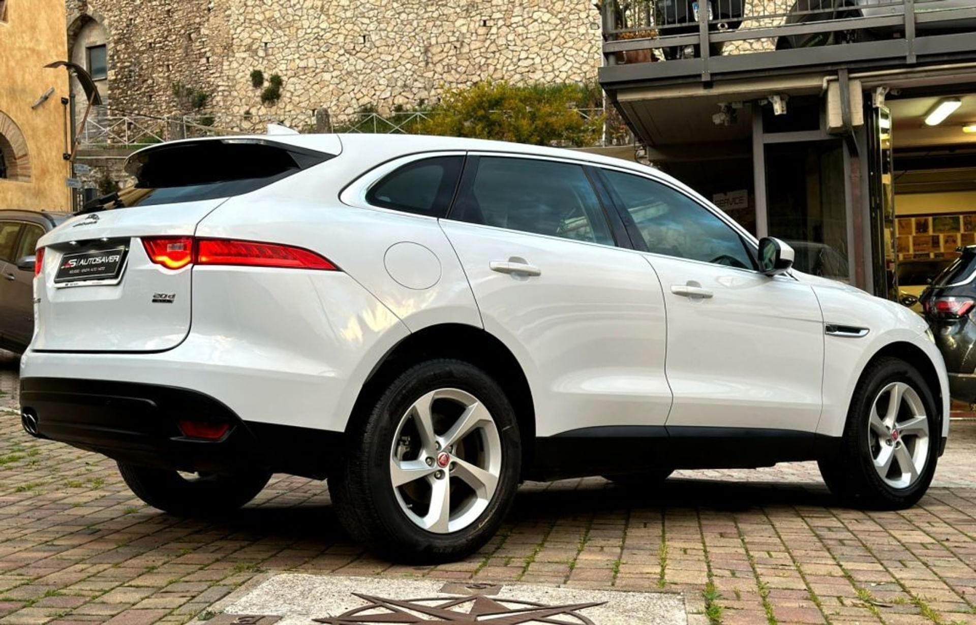 Jaguar F-Pace