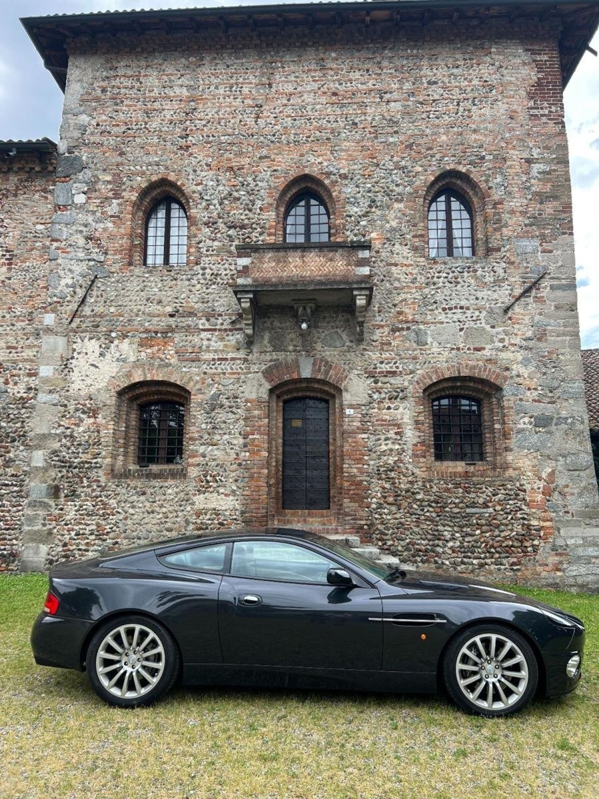 Aston Martin Coupé - Laterale sinistro