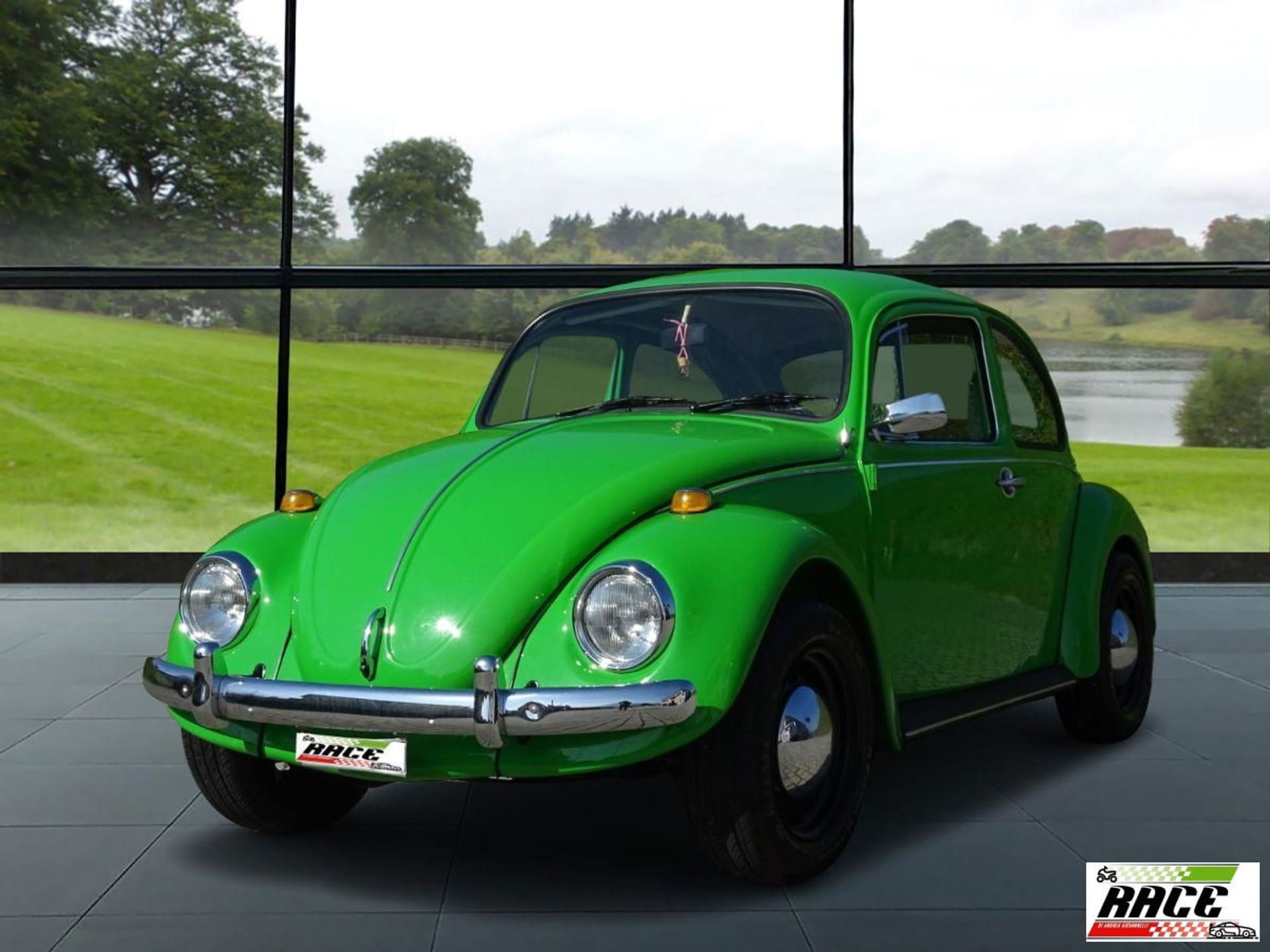 Schuco 450269200 - Modellino Volkswagen Maggiolino 1:43 Con Auto Porter (in Scala)