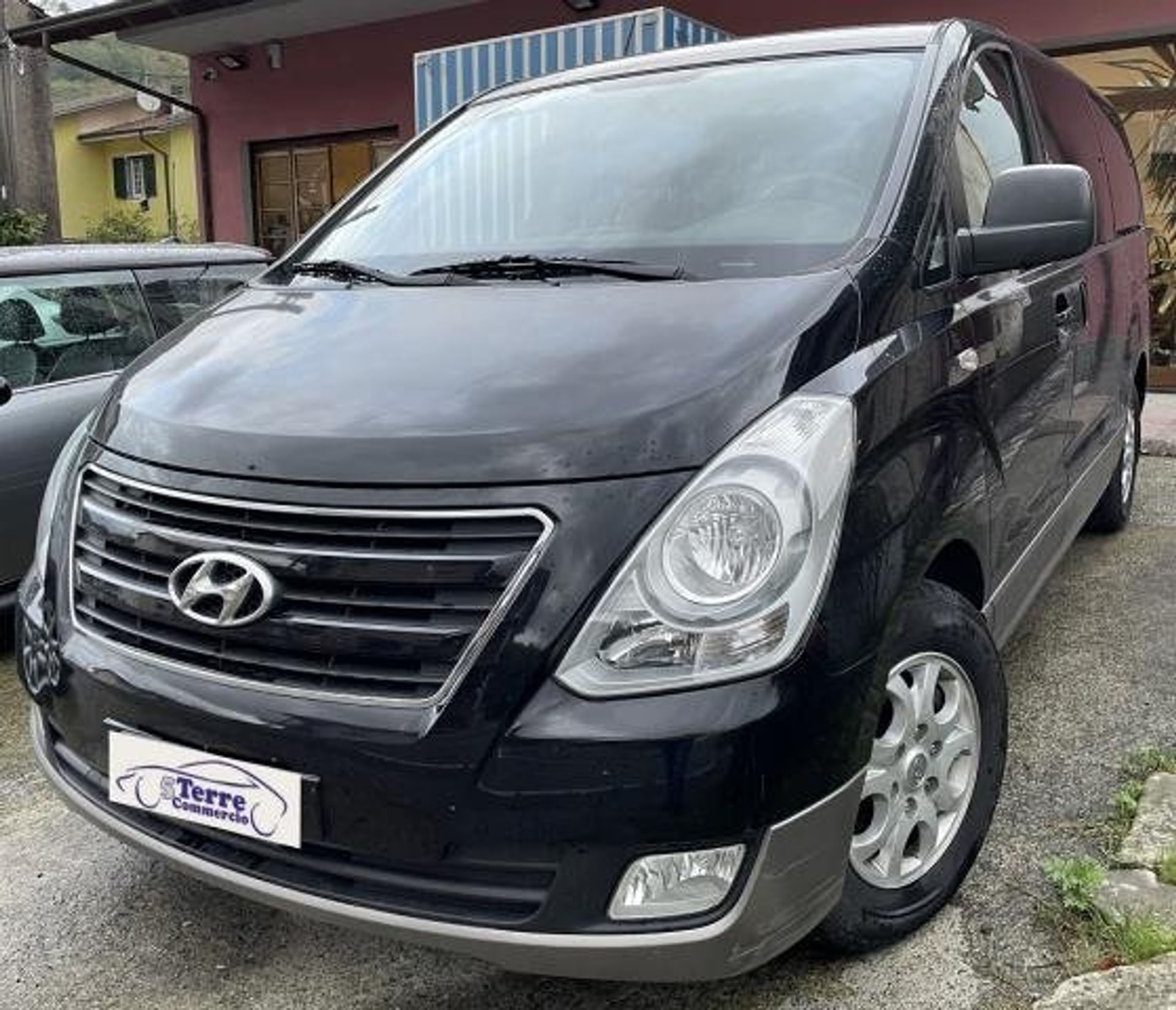 Hyundai H-1