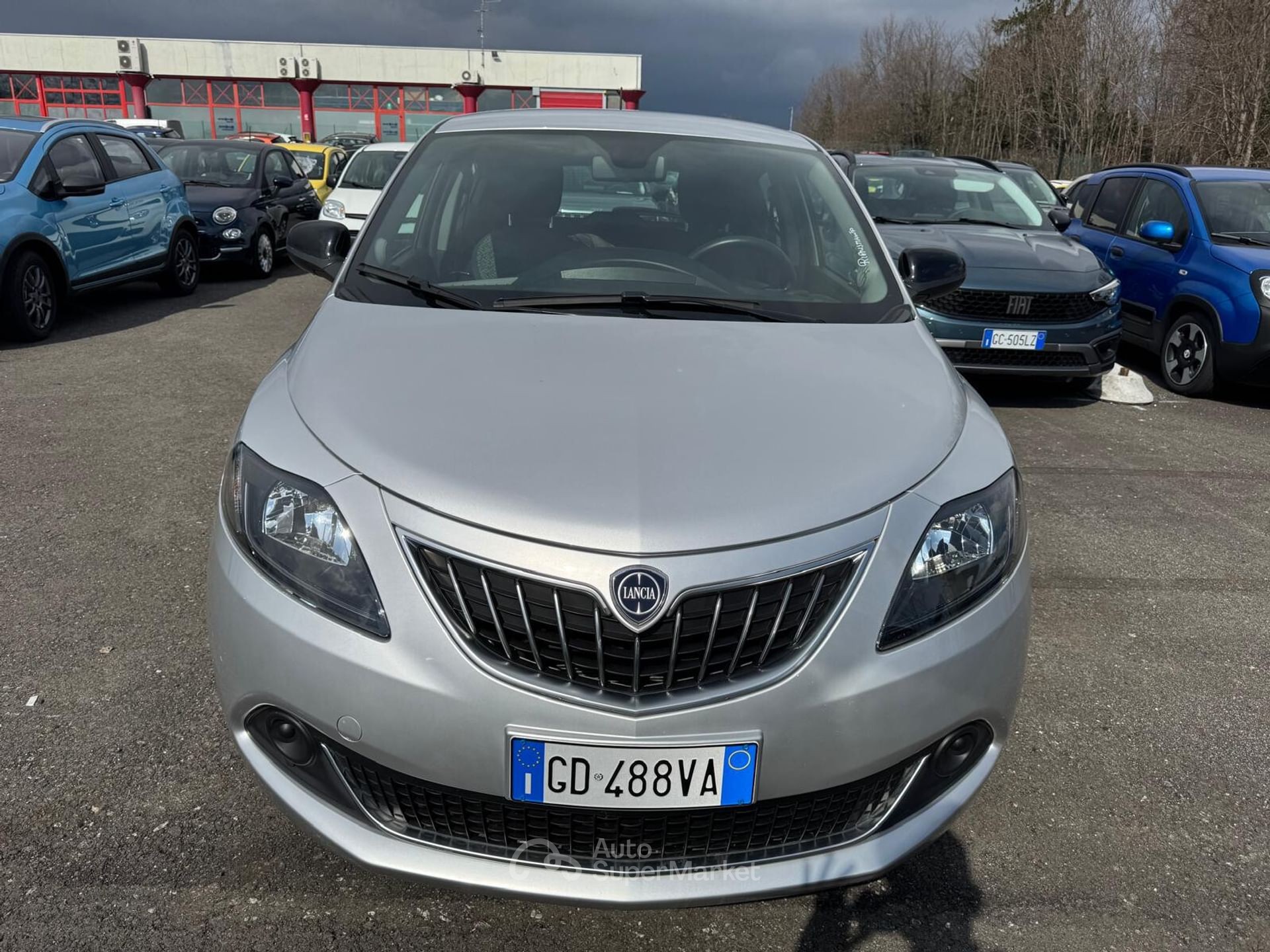 Lancia Ypsilon