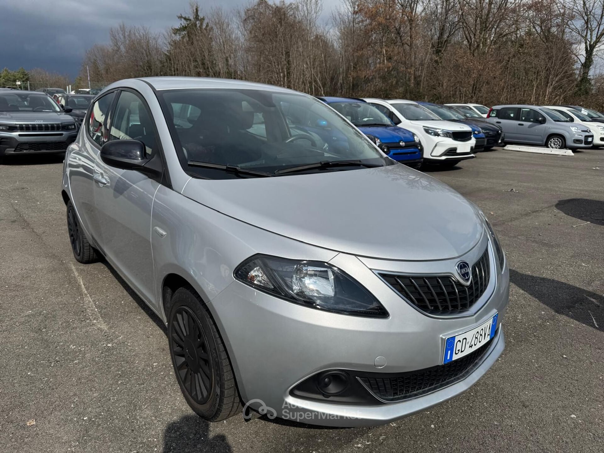 Lancia Ypsilon