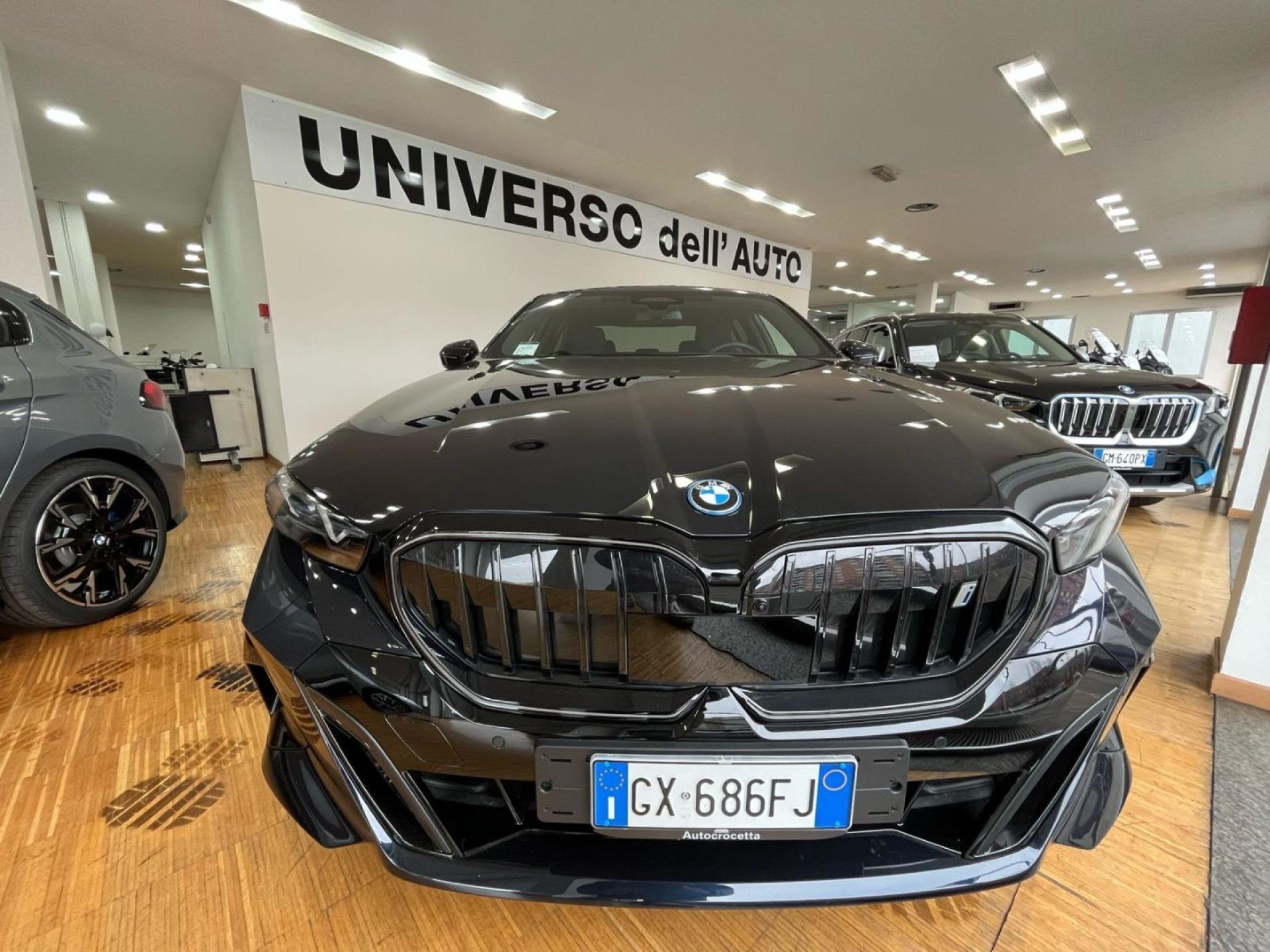BMW i5
