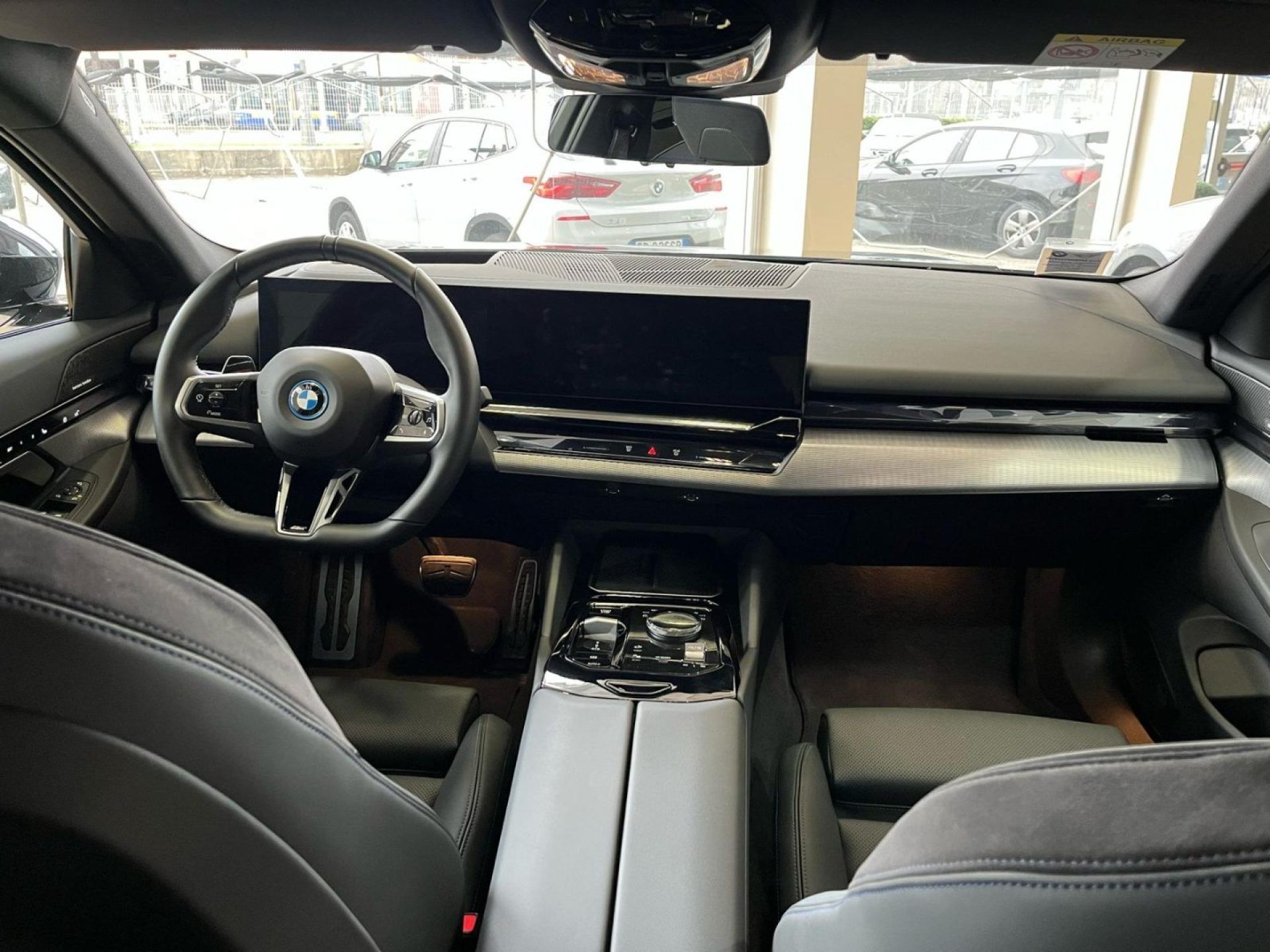 BMW i5