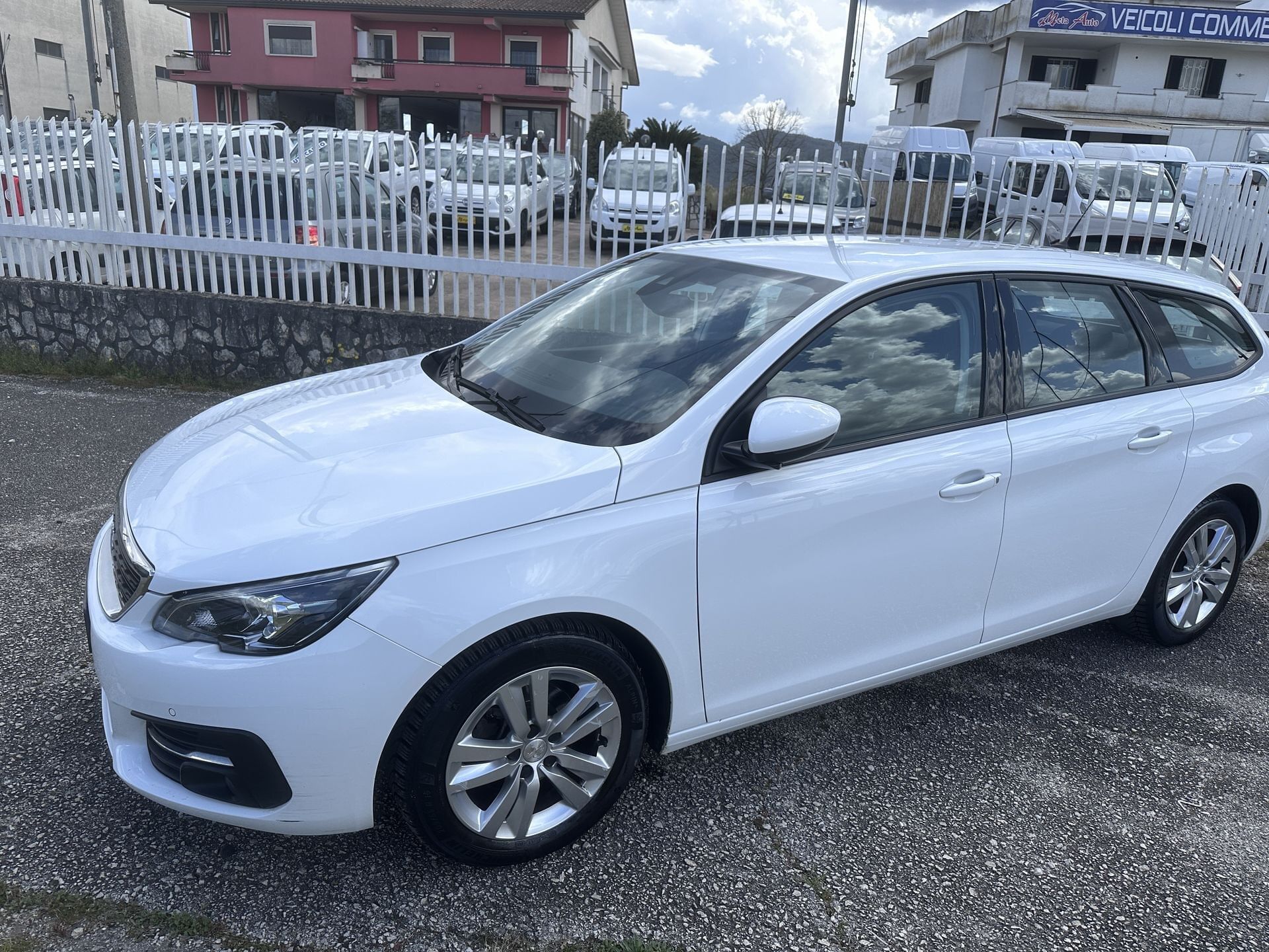 Peugeot 308