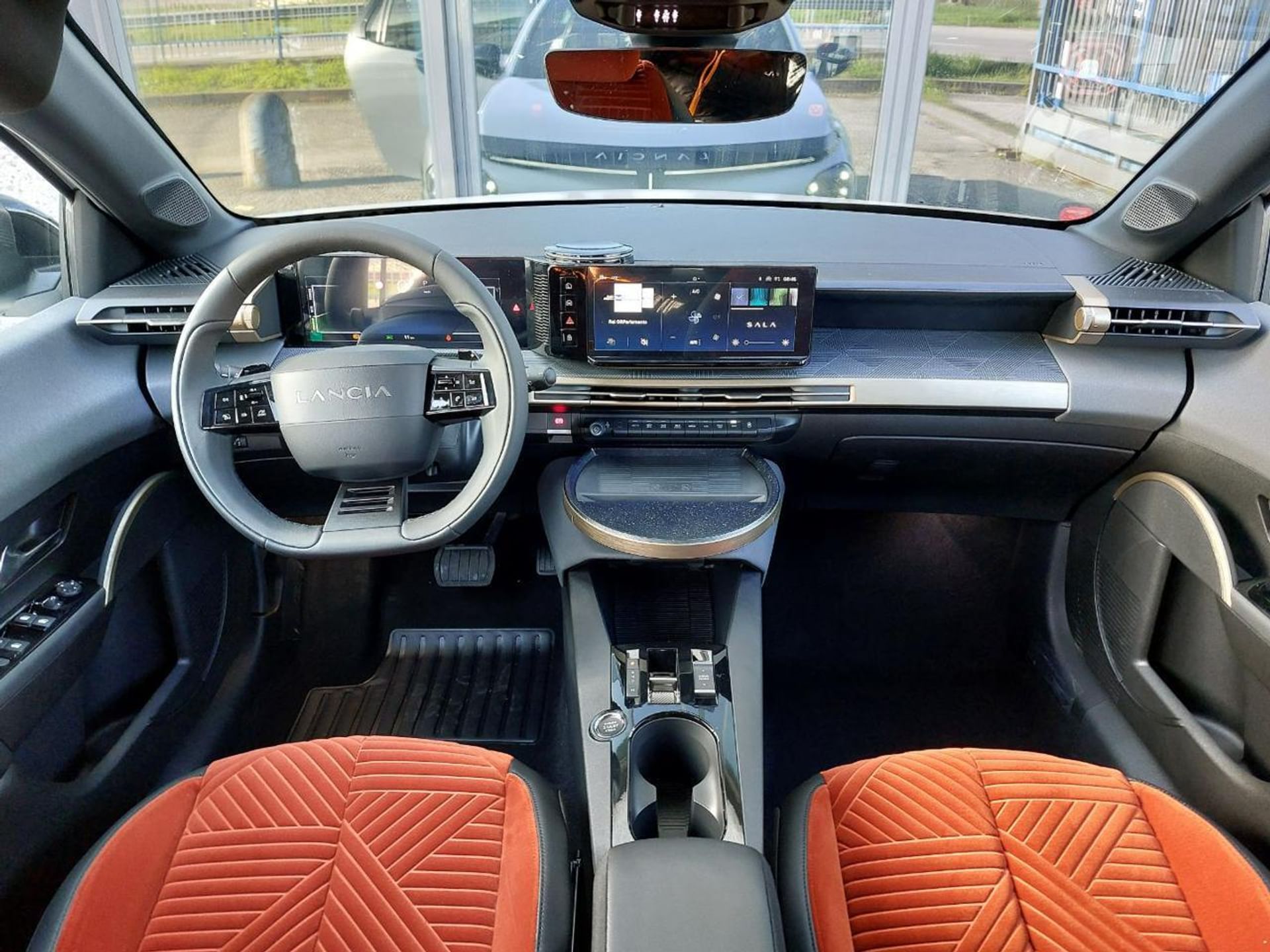 Lancia Ypsilon