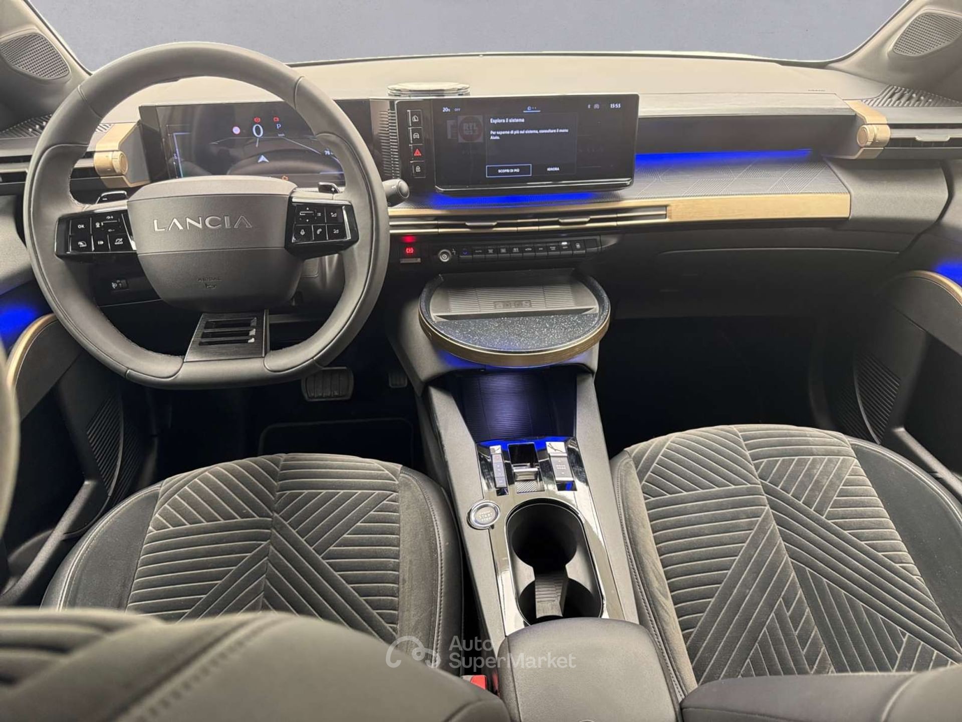 Lancia Ypsilon