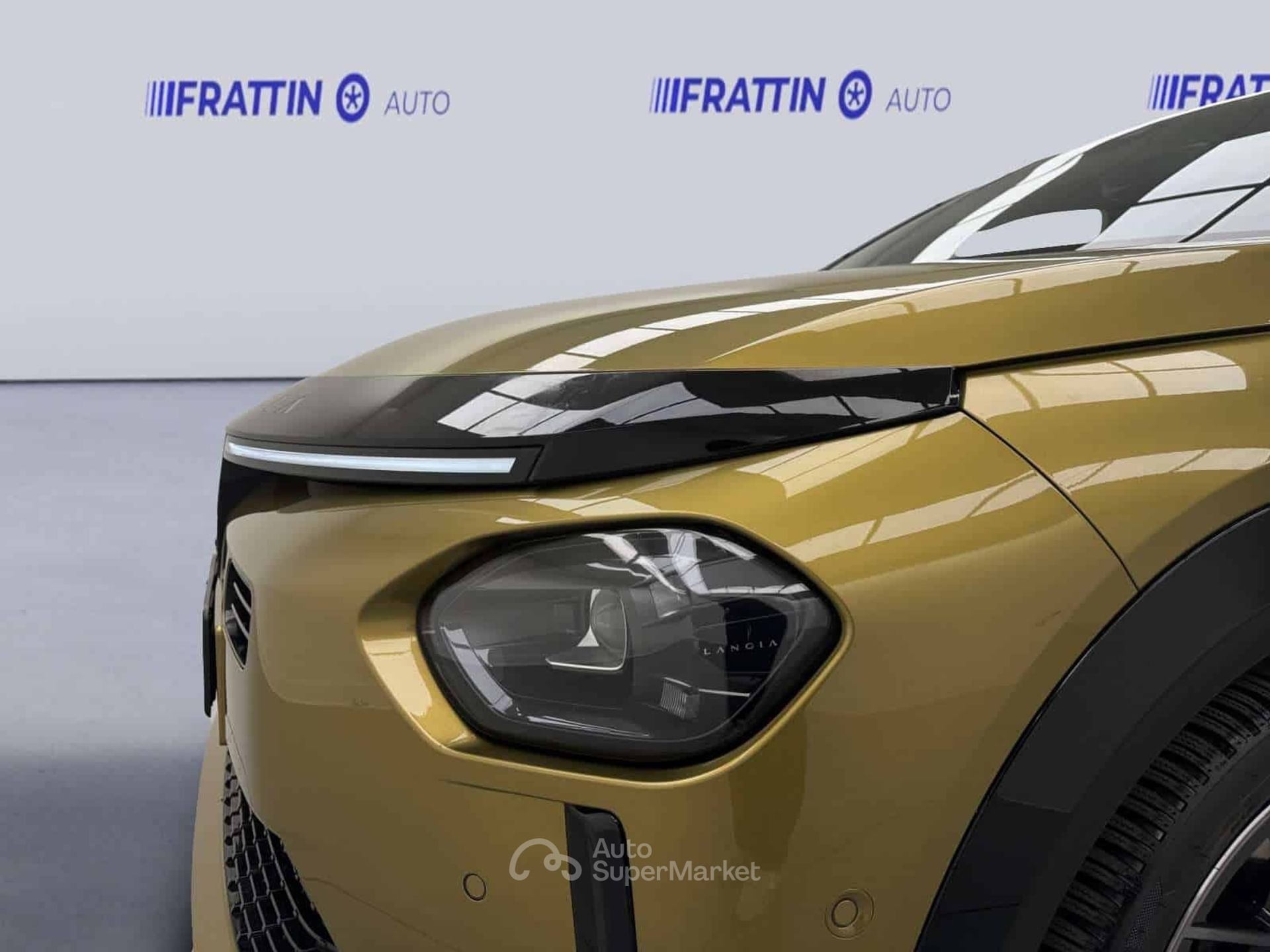 Lancia Ypsilon