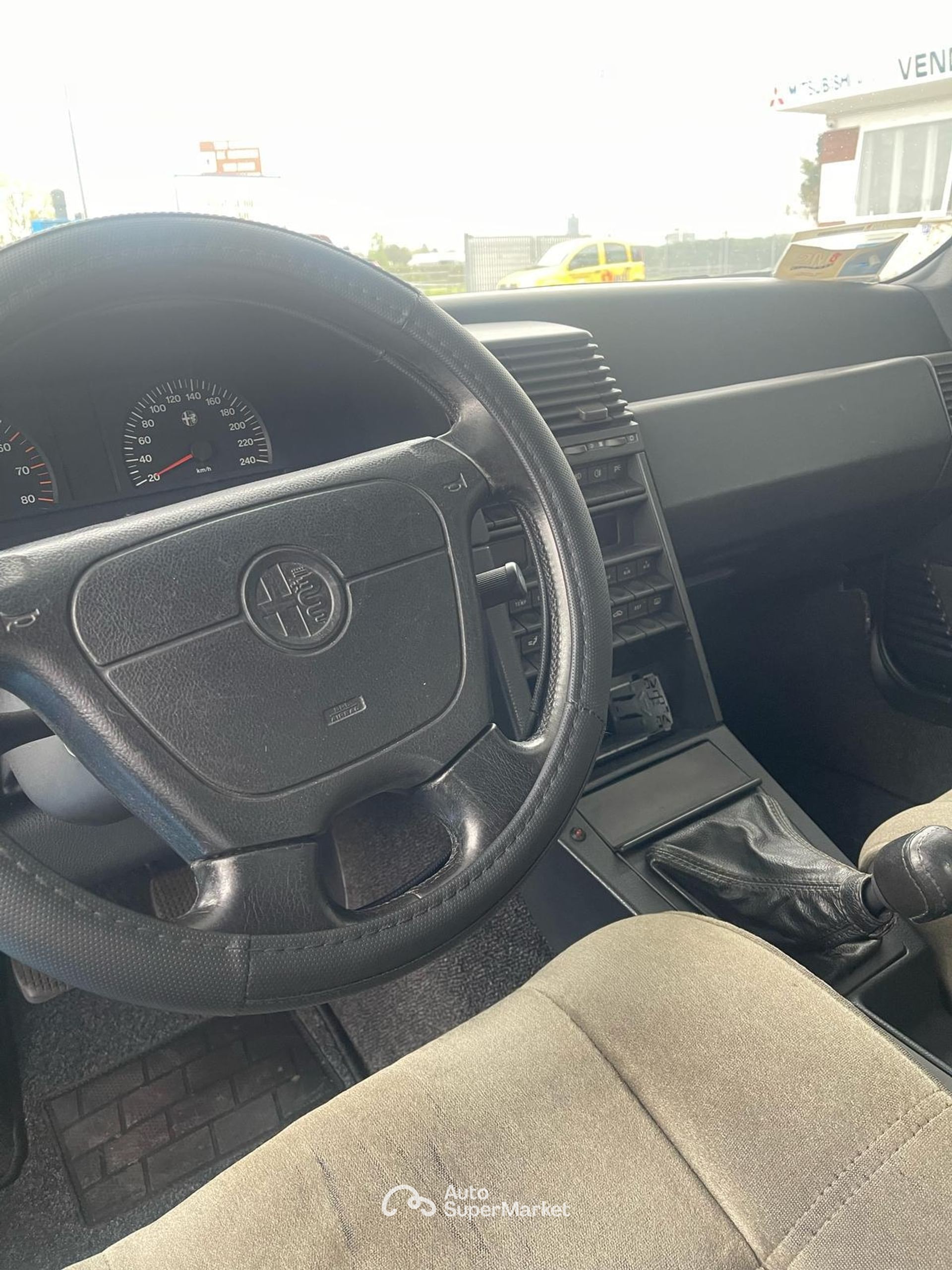 Alfa Romeo 164
