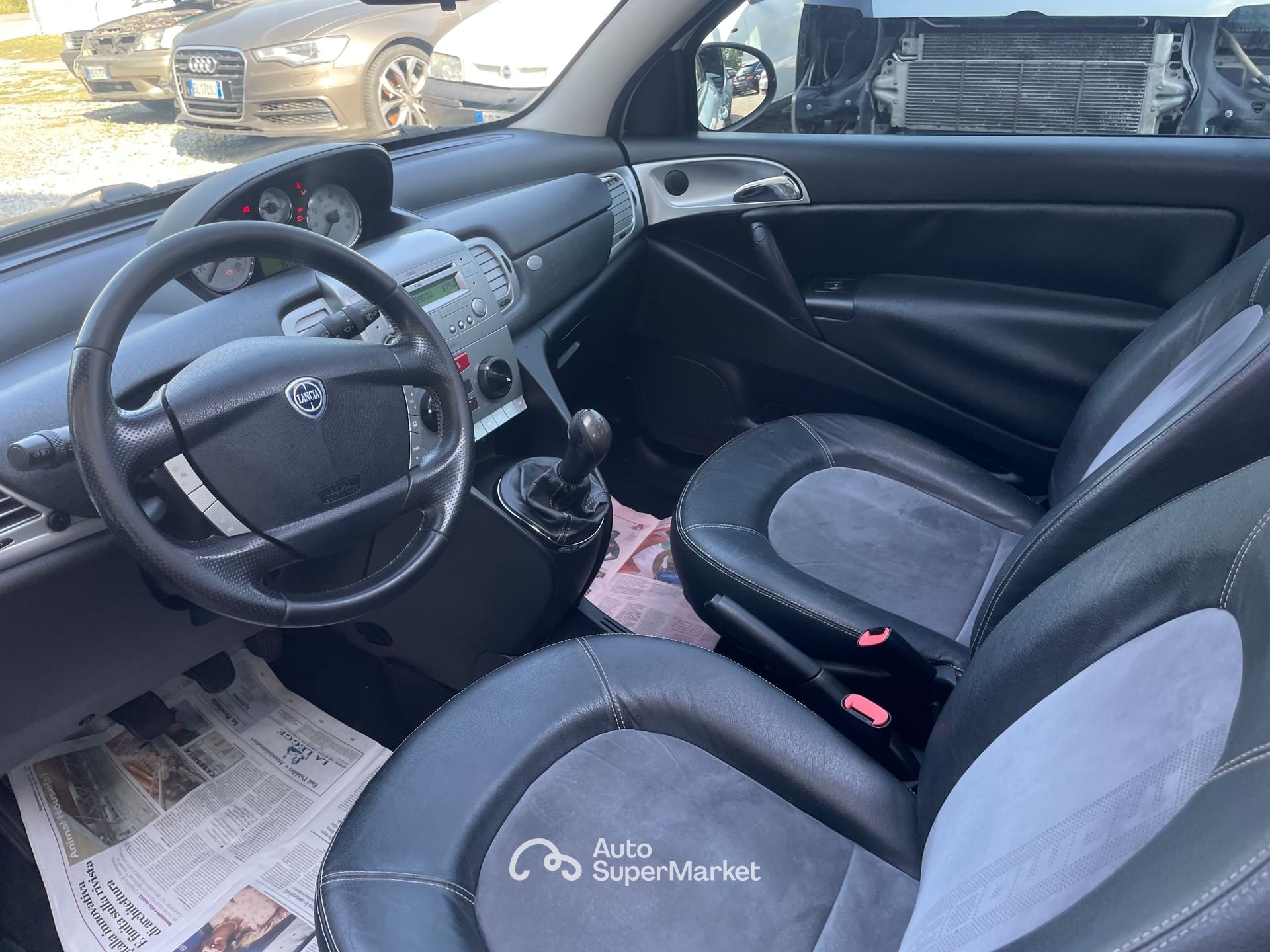 Lancia Ypsilon