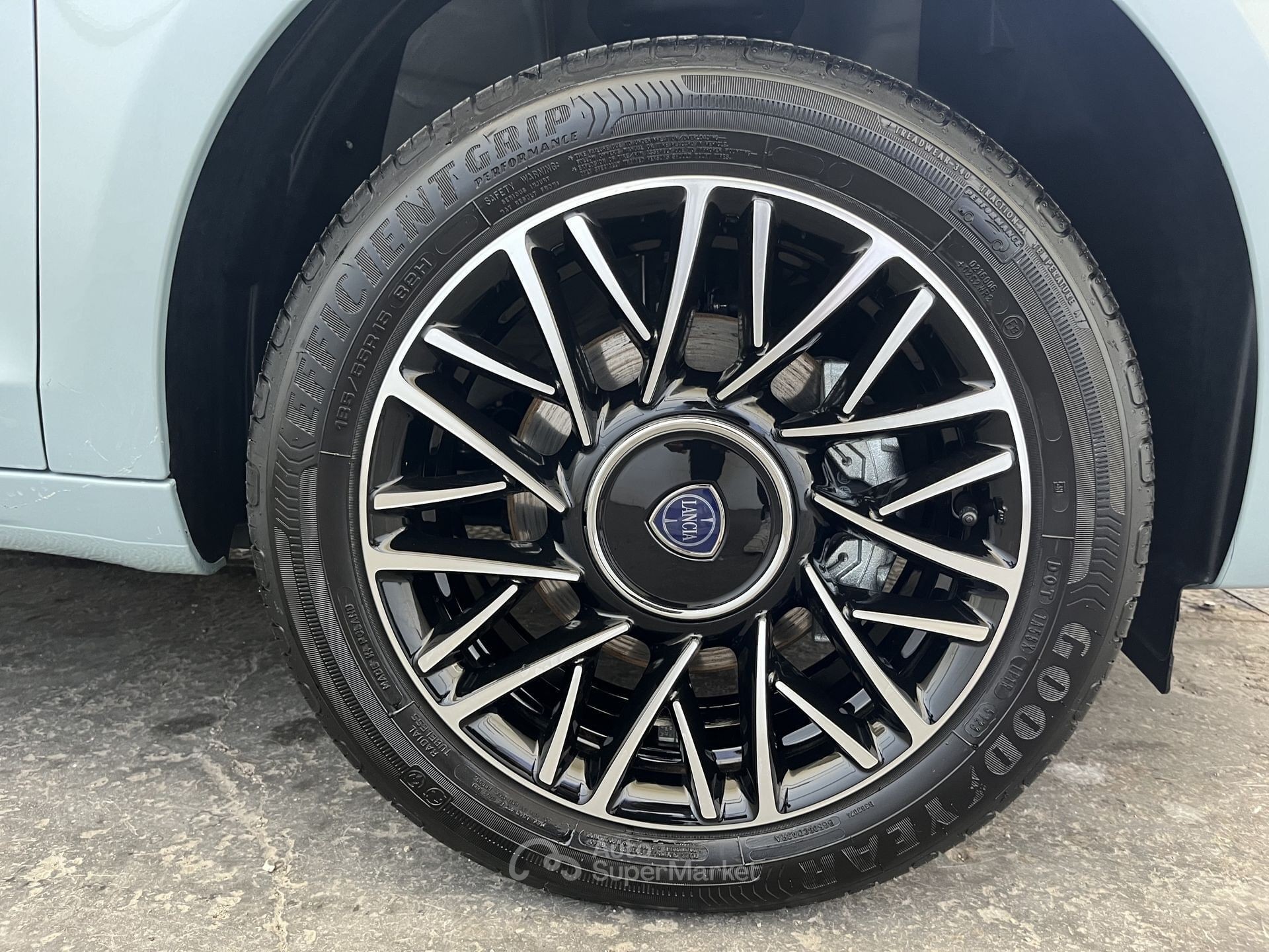 Lancia Ypsilon