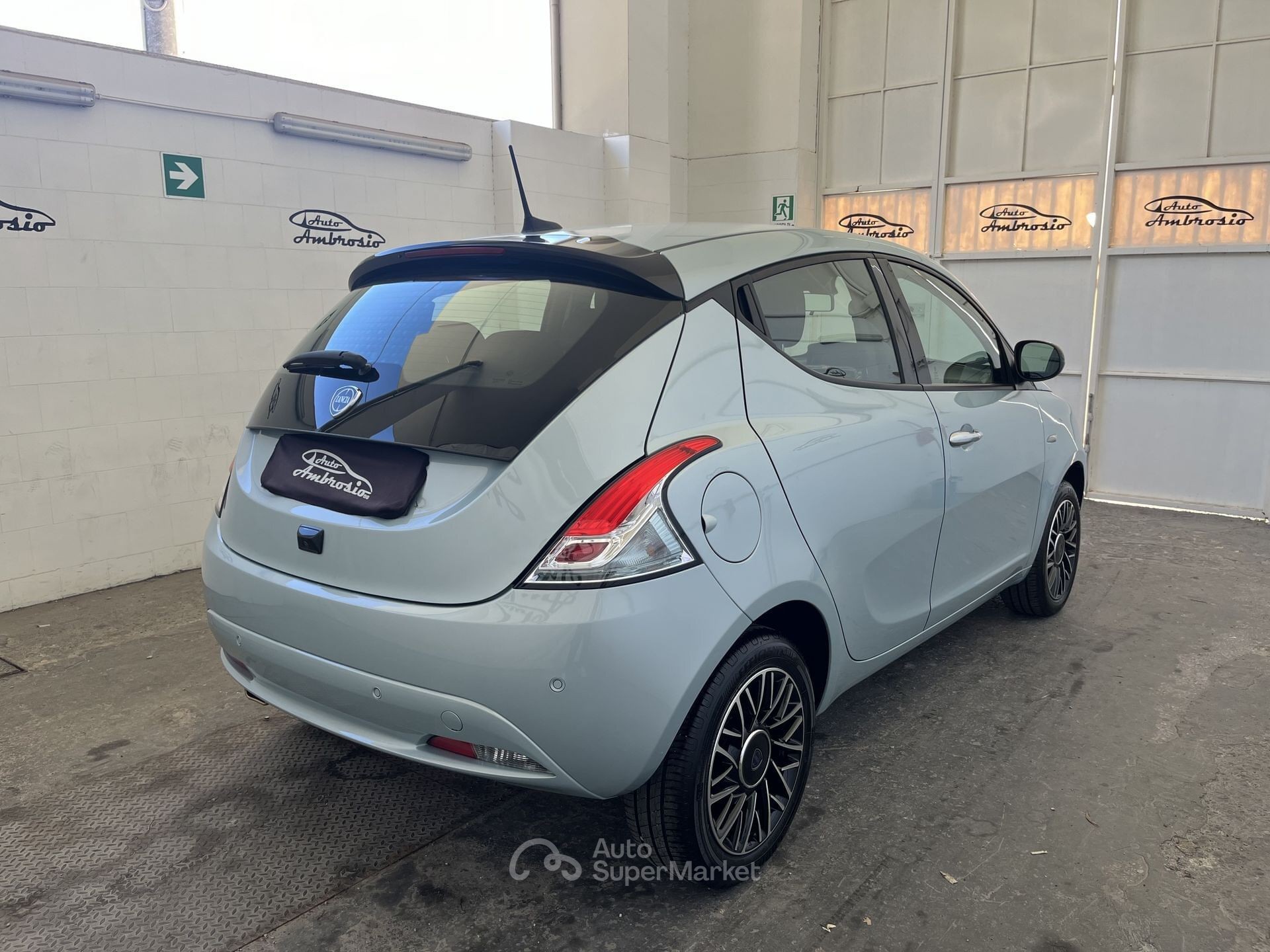 Lancia Ypsilon