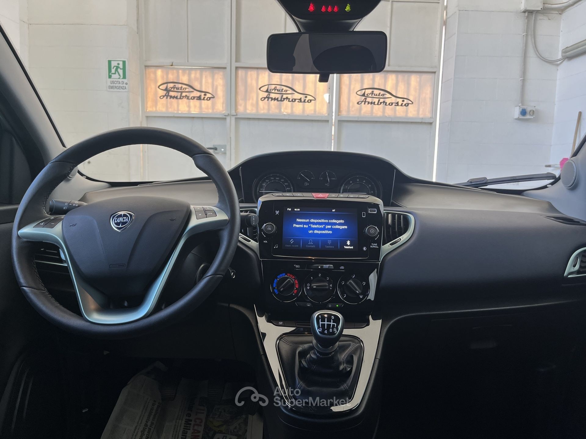 Lancia Ypsilon