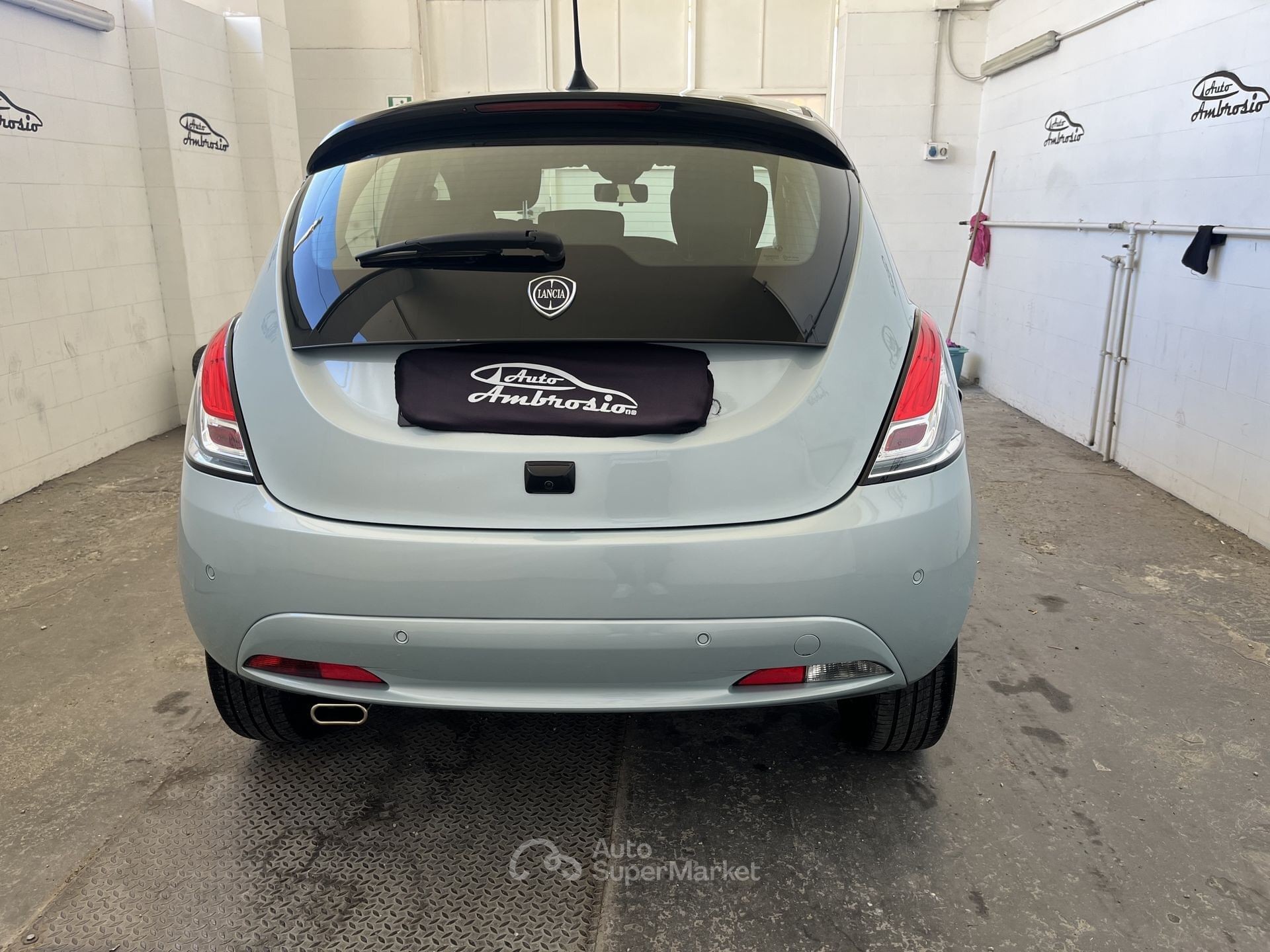 Lancia Ypsilon