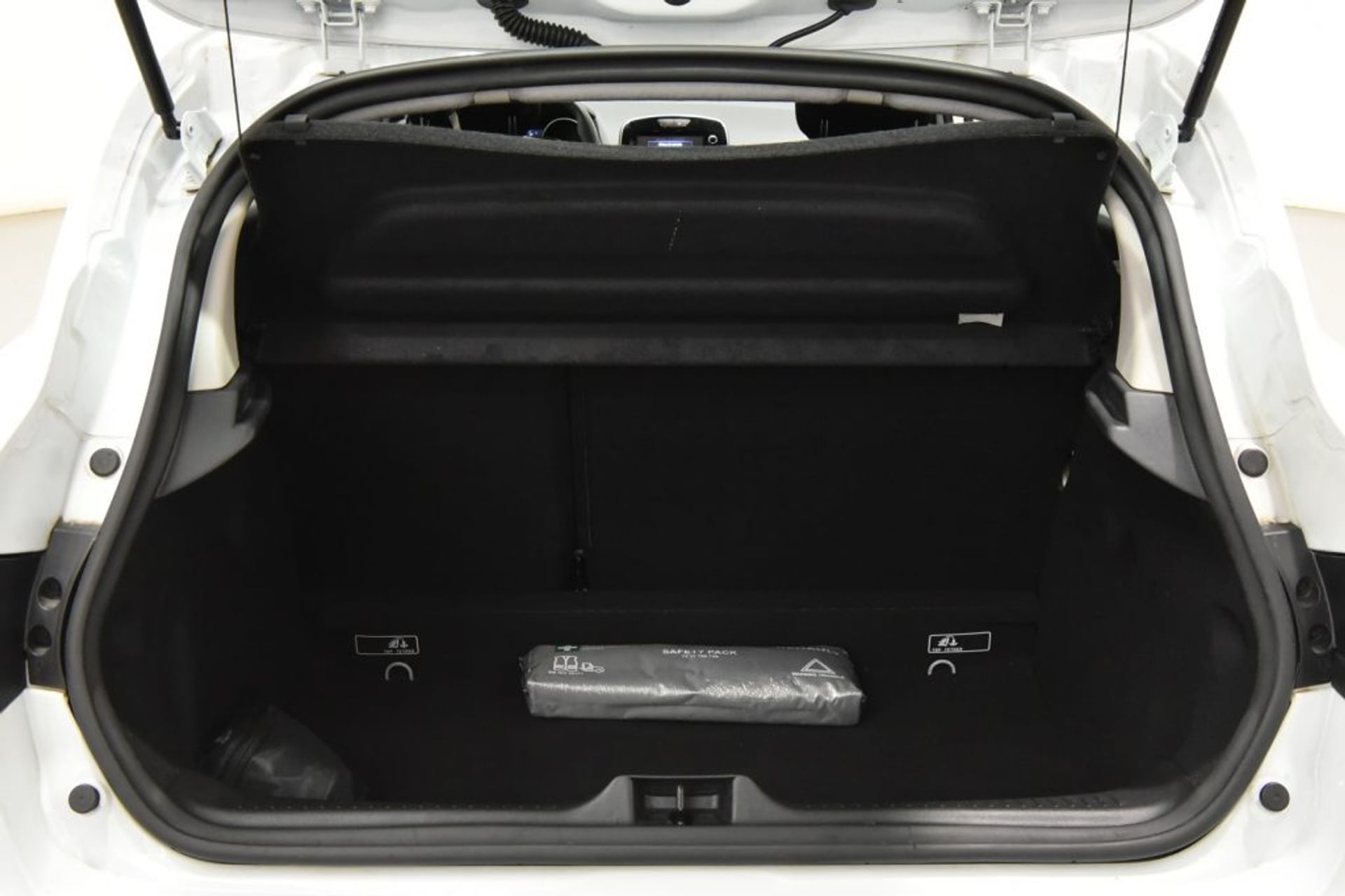 Renault TCe 12V 90 CV - Interno baule