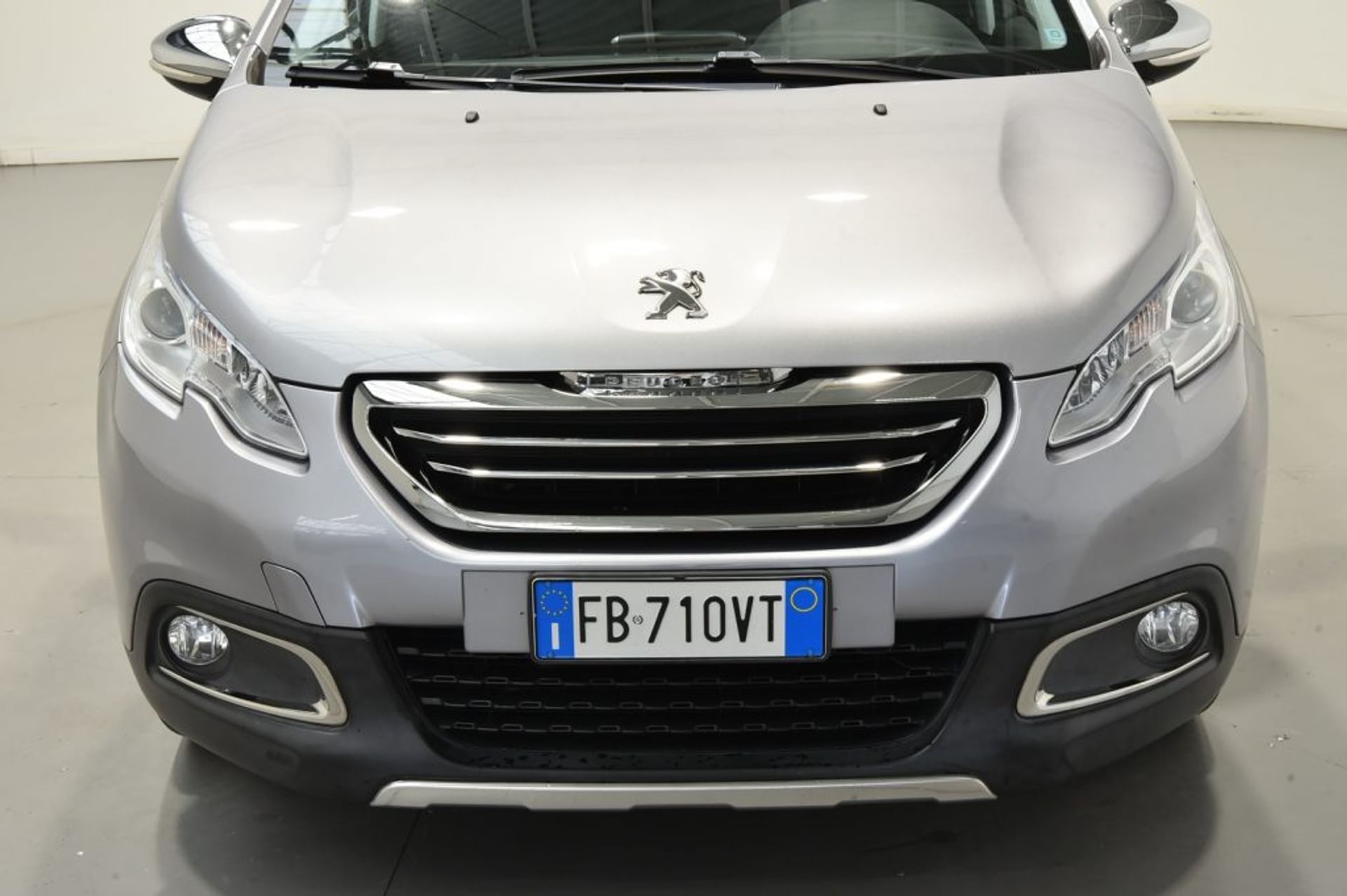 Peugeot BlueHDi 100 - Anteriore