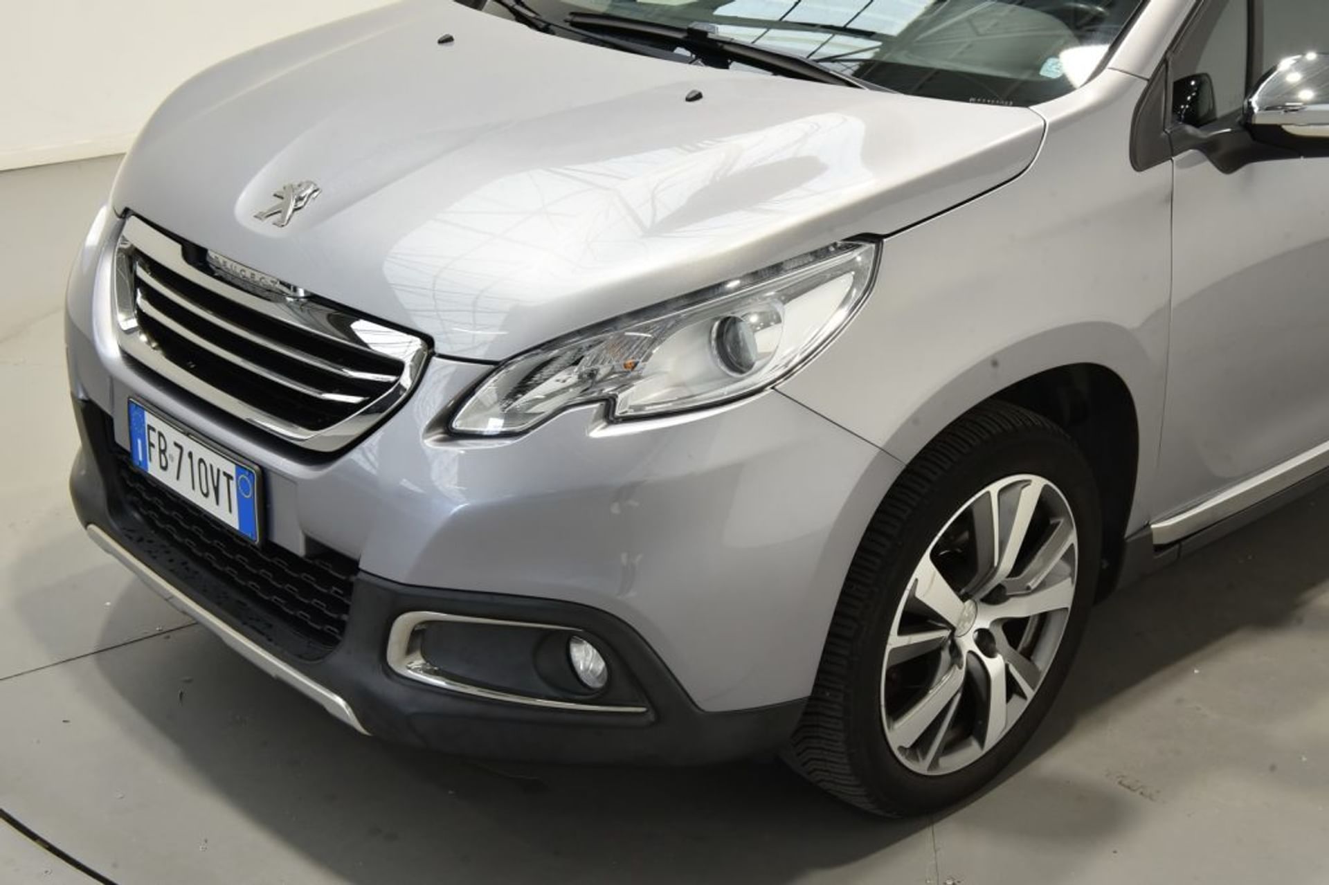 Peugeot BlueHDi 100 - Luci