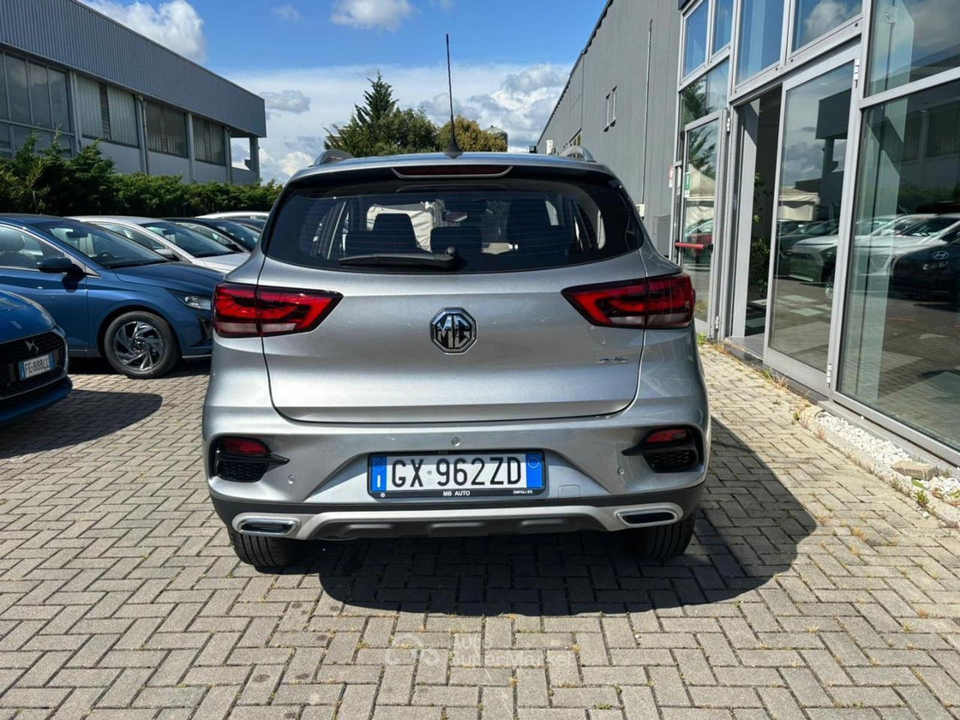 MG ZS