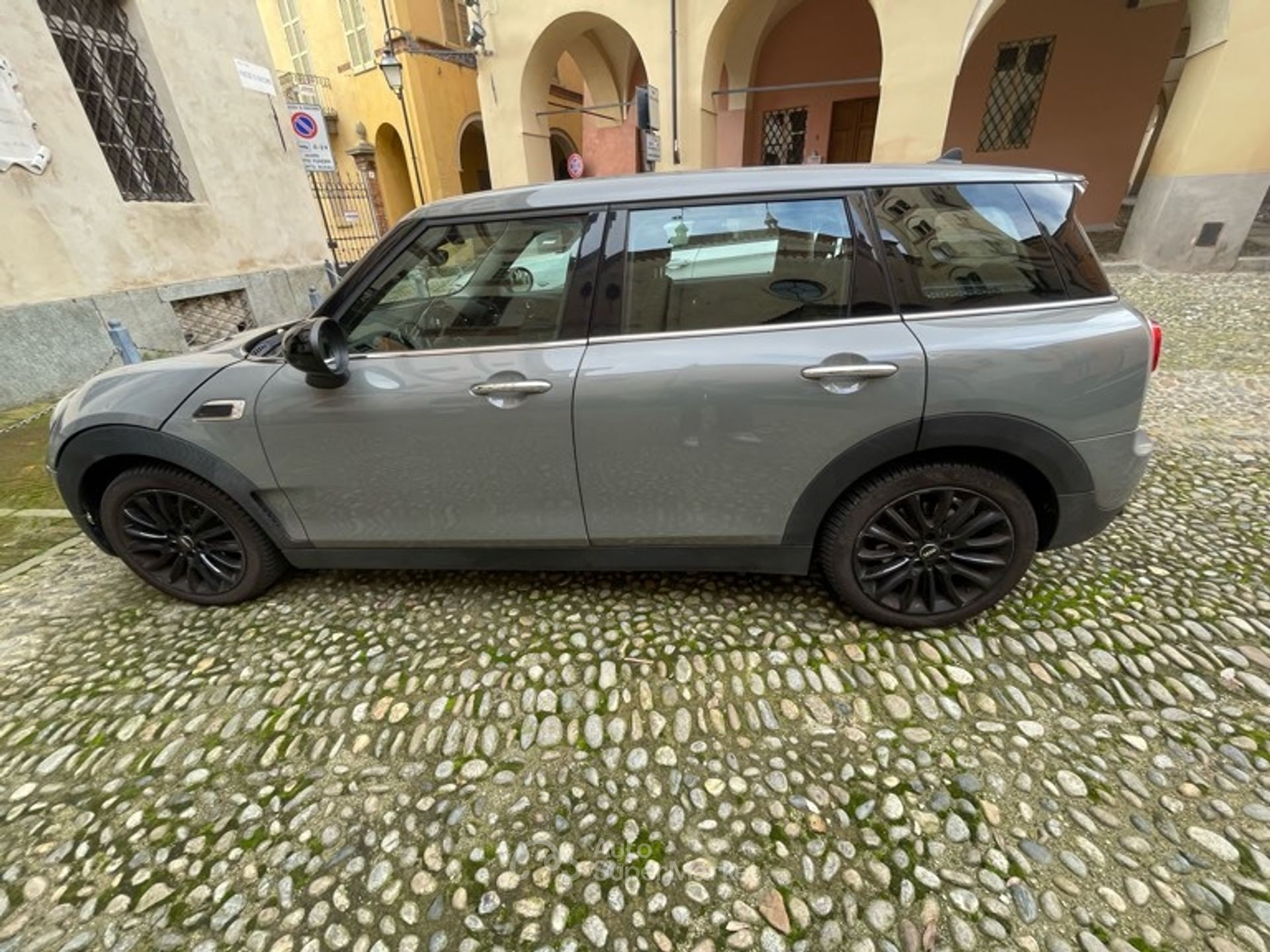 MINI One