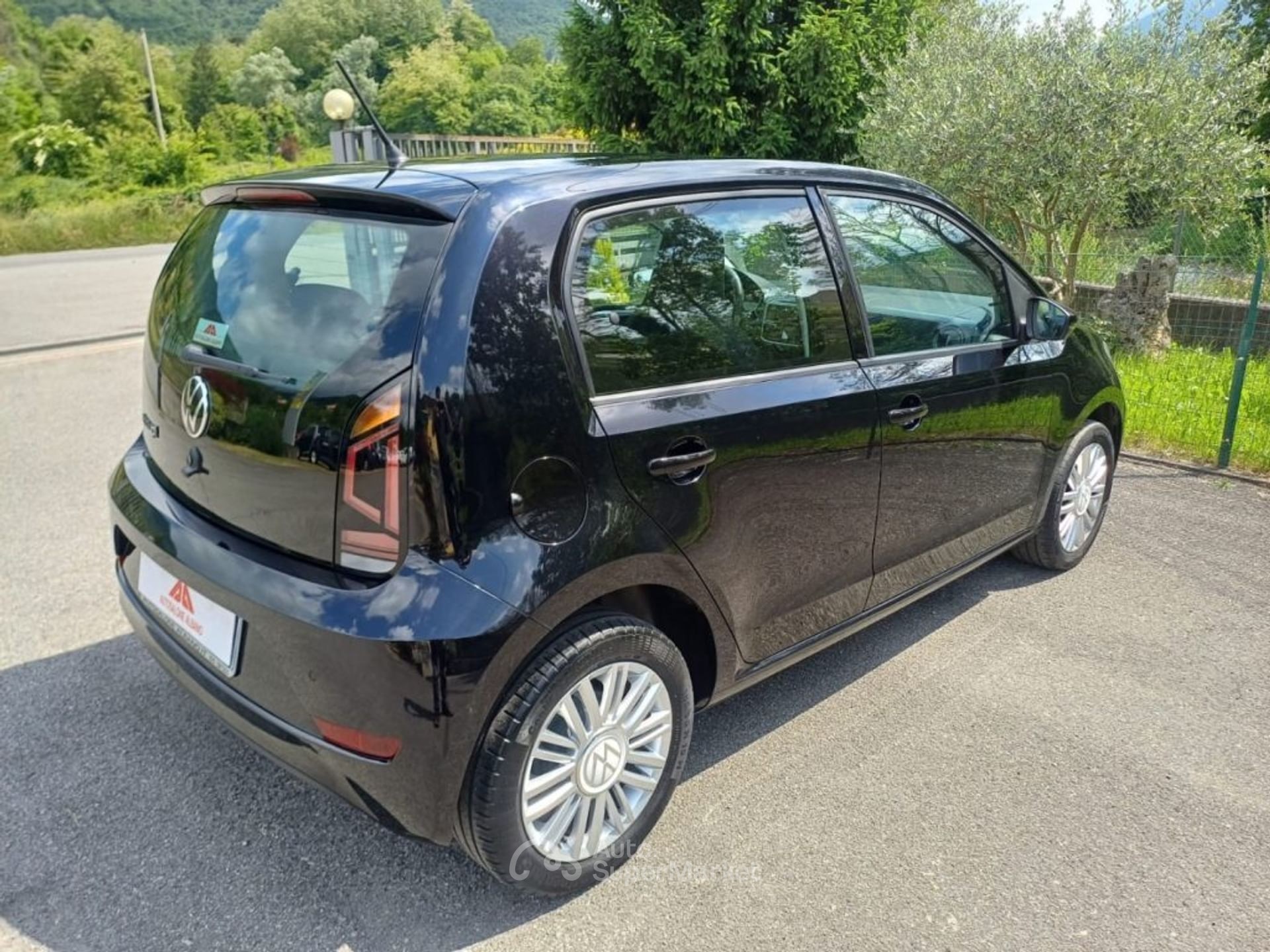 Volkswagen up!